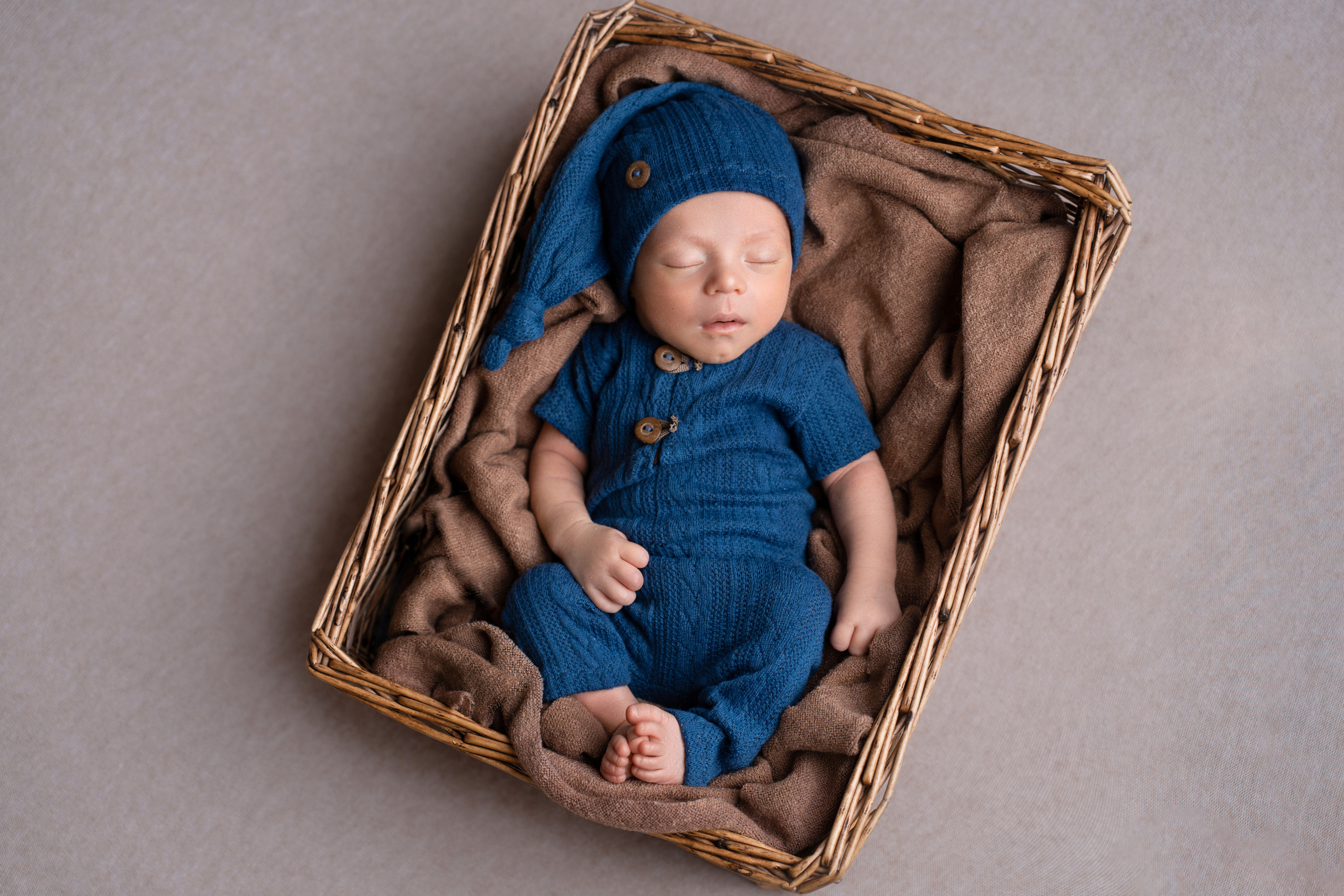 Ньюборн. Фотограф новорожденных Оренбург и свадебный фотограф Оренбург