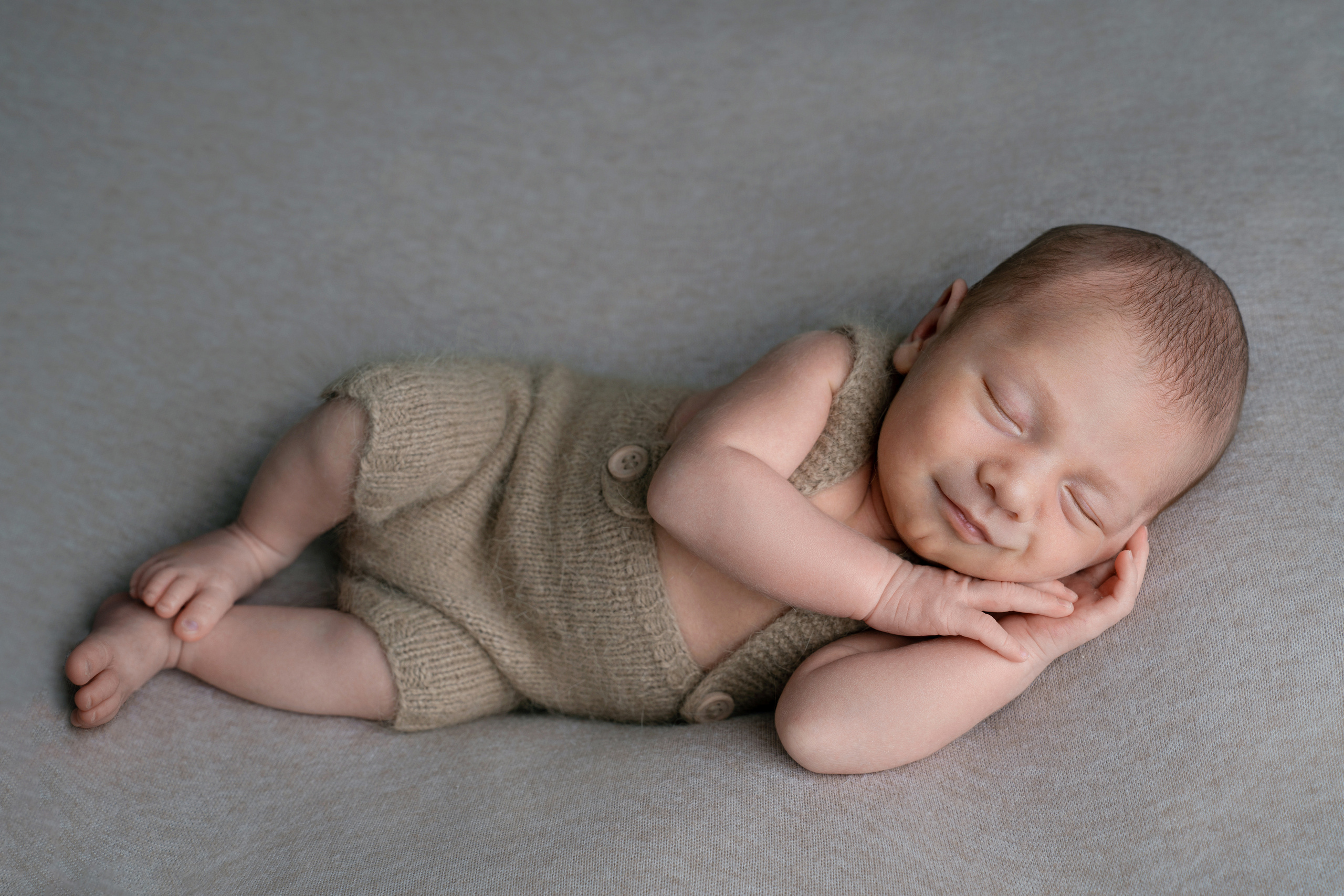 Ньюборн. Фотограф новорожденных Оренбург и свадебный фотограф Оренбург