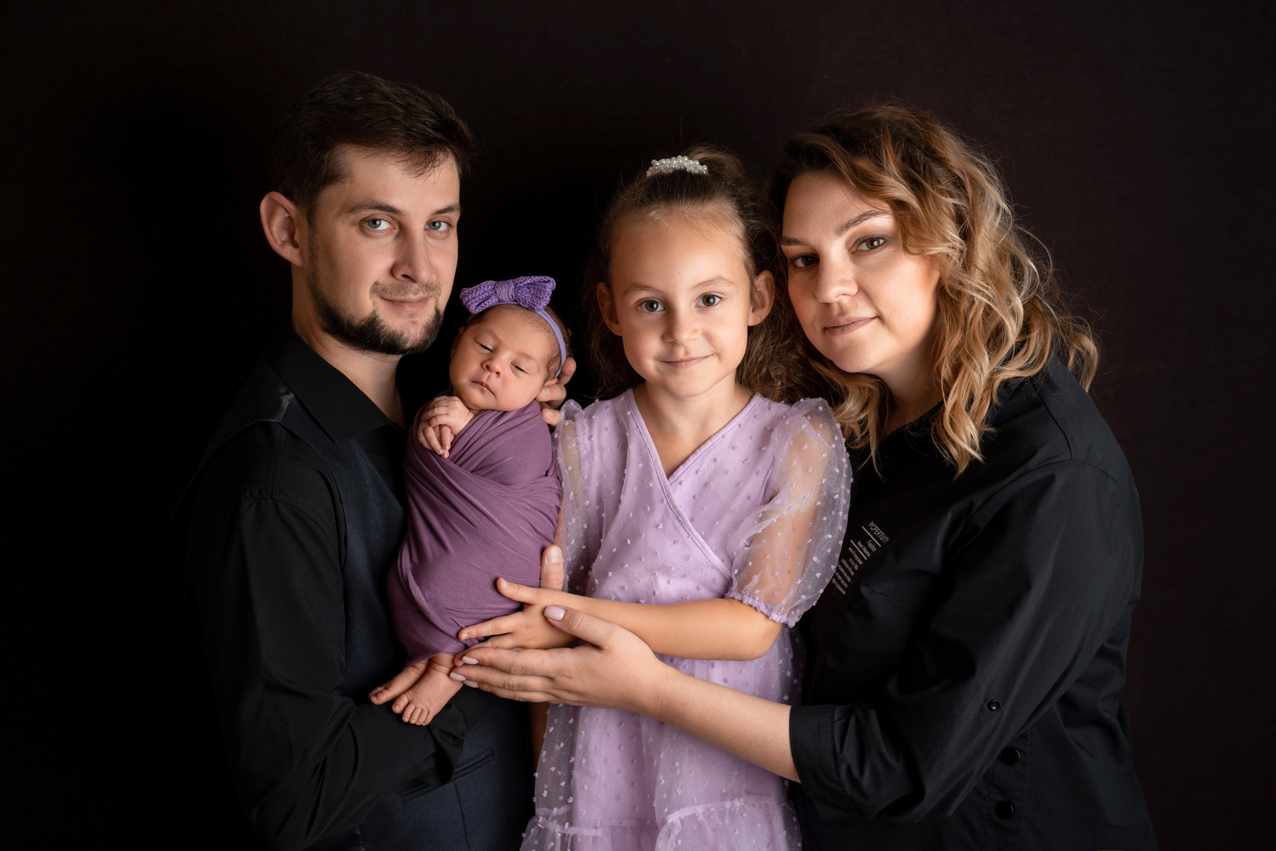 Фото с родителями/Макроснимки. Фотограф новорожденных Оренбург и свадебный фотограф Оренбург