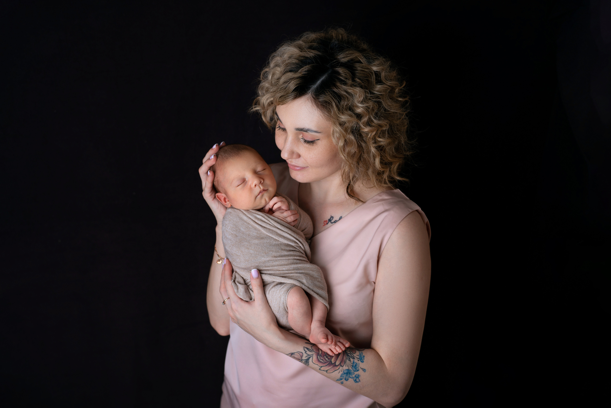 Фото с родителями/Макроснимки. Фотограф новорожденных Оренбург и свадебный фотограф Оренбург