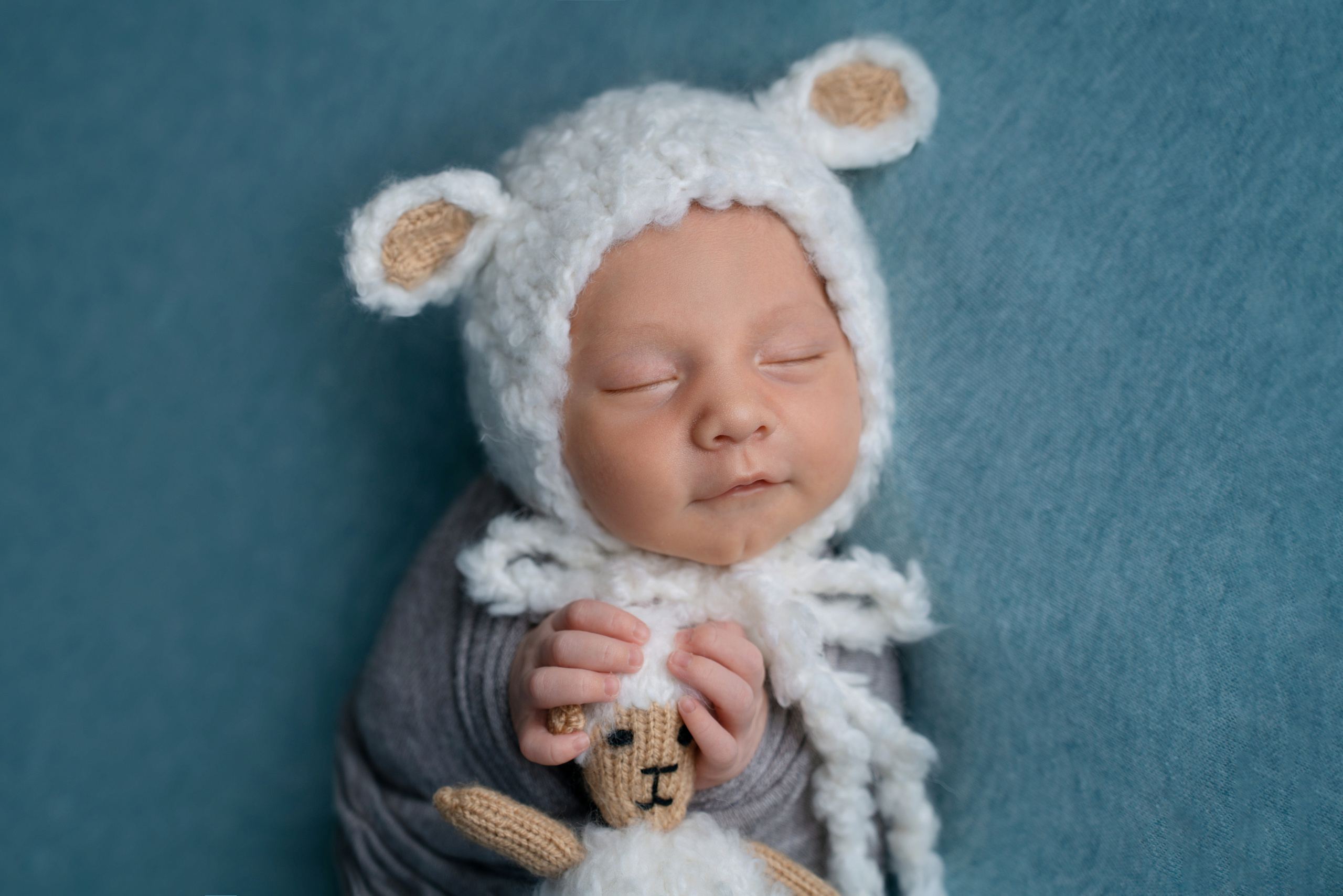 Ньюборн. Фотограф новорожденных Оренбург и свадебный фотограф Оренбург