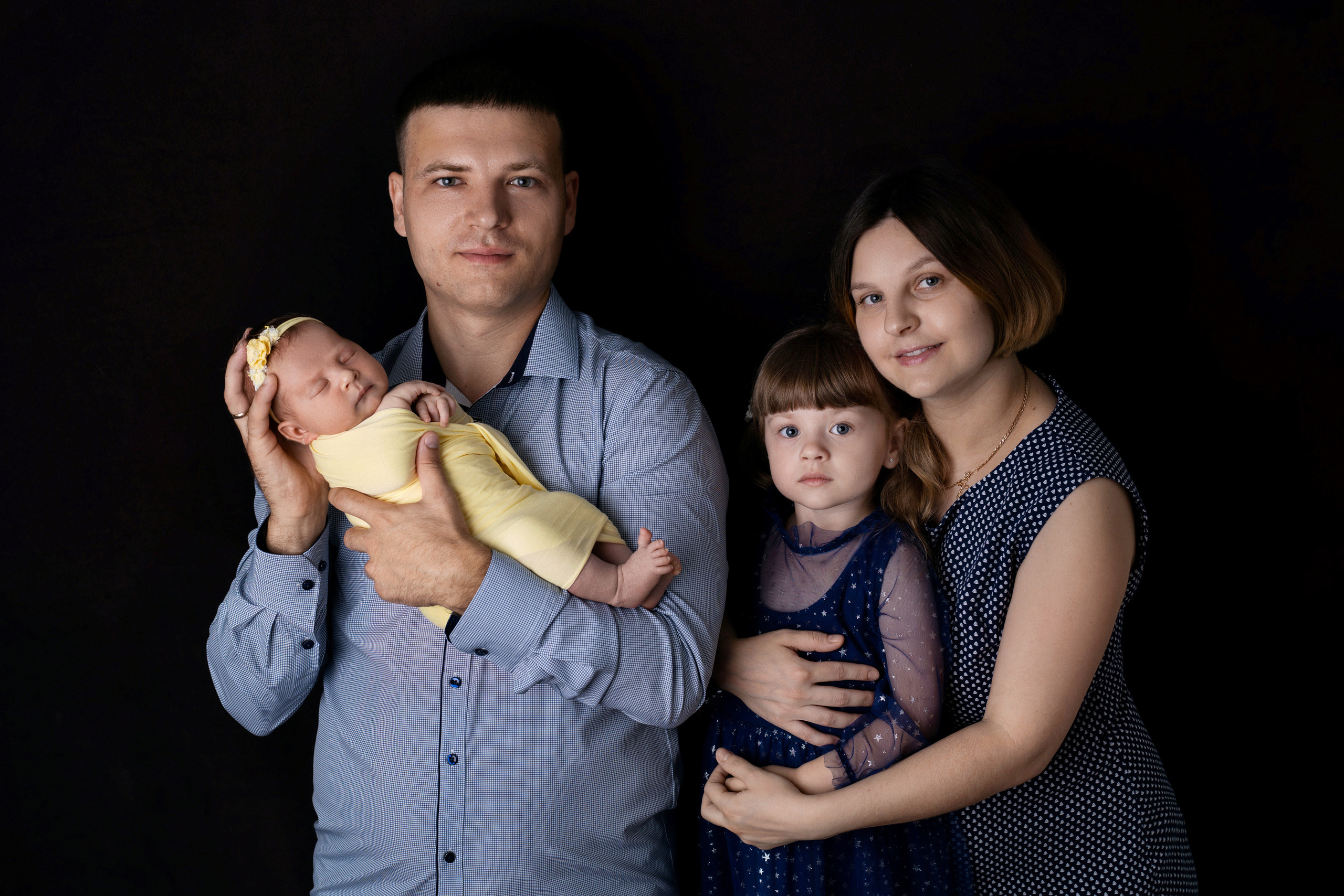 Фото с родителями/Макроснимки. Фотограф новорожденных Оренбург и свадебный фотограф Оренбург