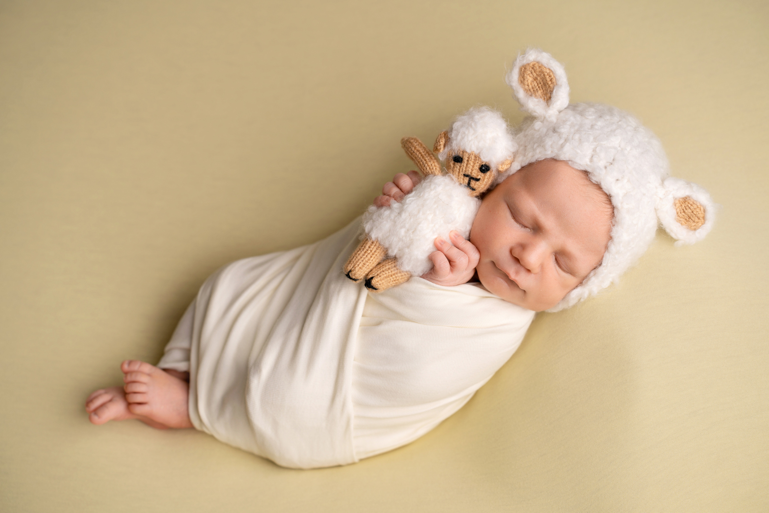 Ньюборн. Фотограф новорожденных Оренбург и свадебный фотограф Оренбург