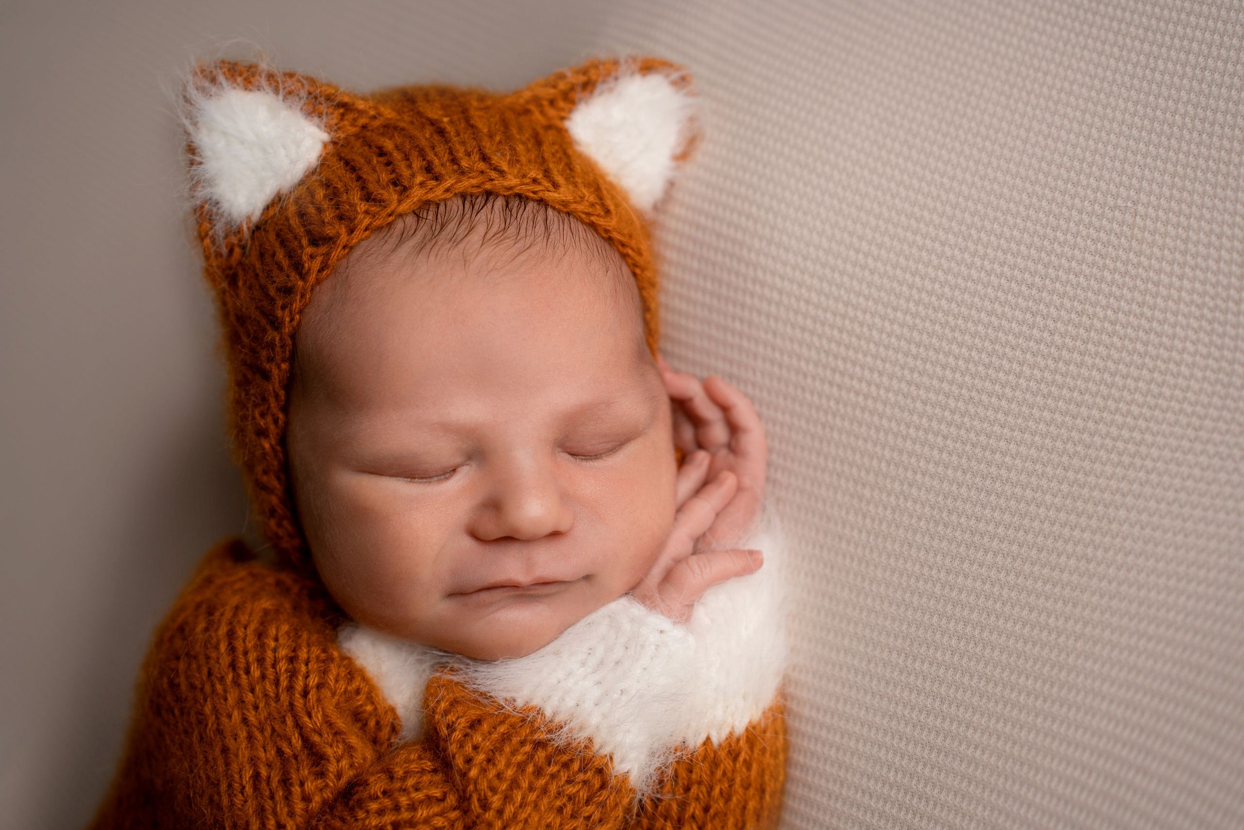 Ньюборн. Фотограф новорожденных Оренбург и свадебный фотограф Оренбург