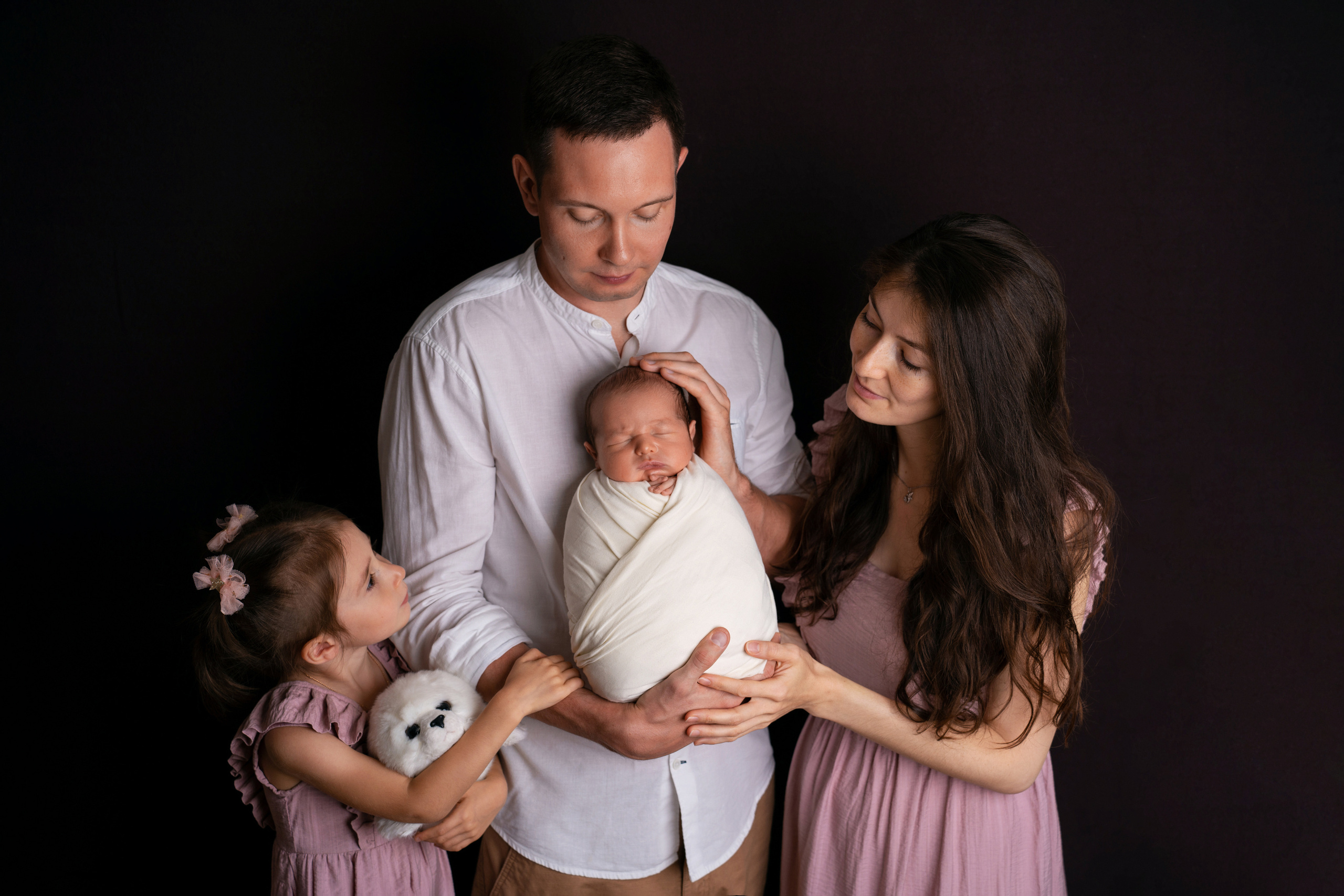 Фото с родителями/Макроснимки. Фотограф новорожденных Оренбург и свадебный фотограф Оренбург