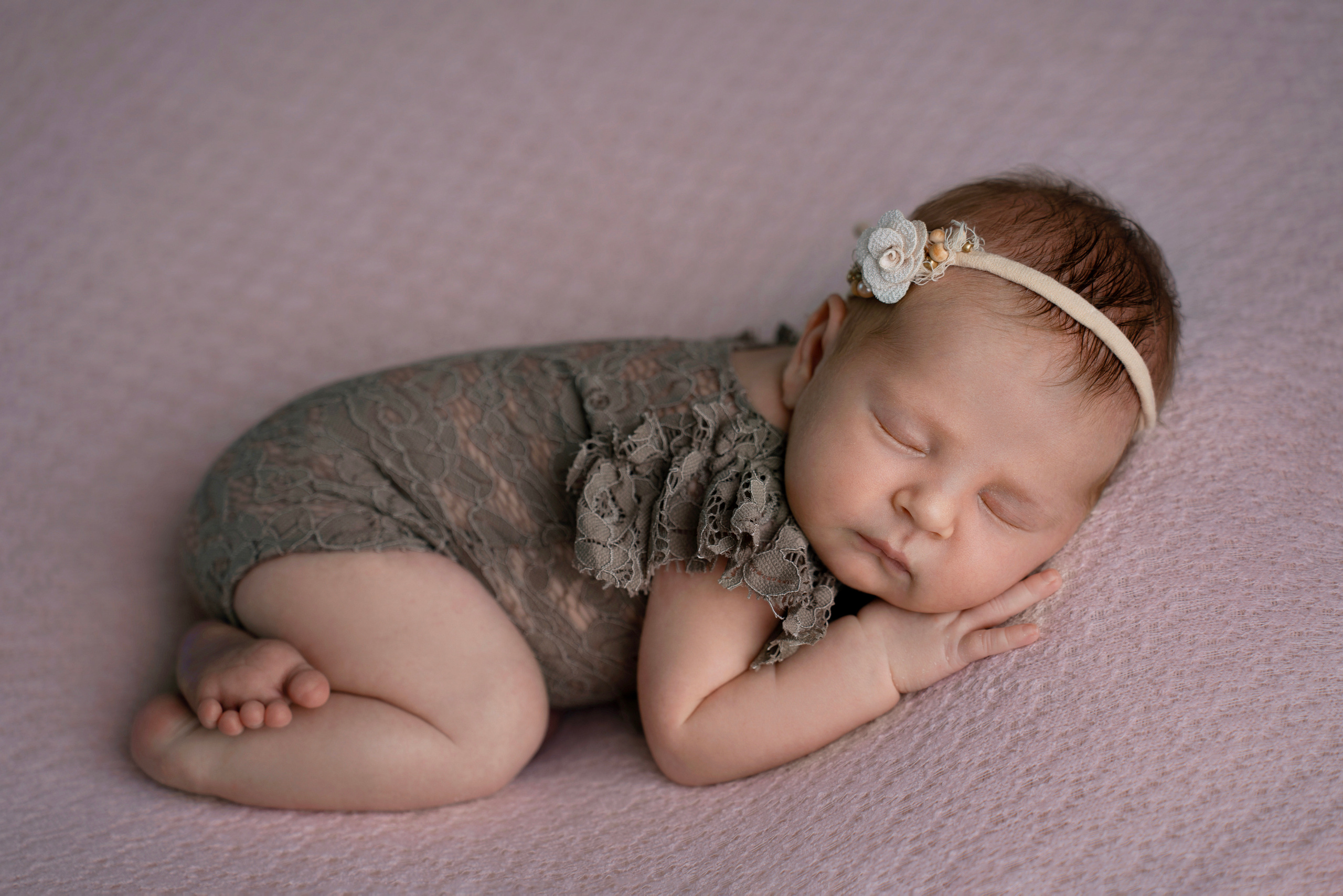 Ньюборн. Фотограф новорожденных Оренбург и свадебный фотограф Оренбург
