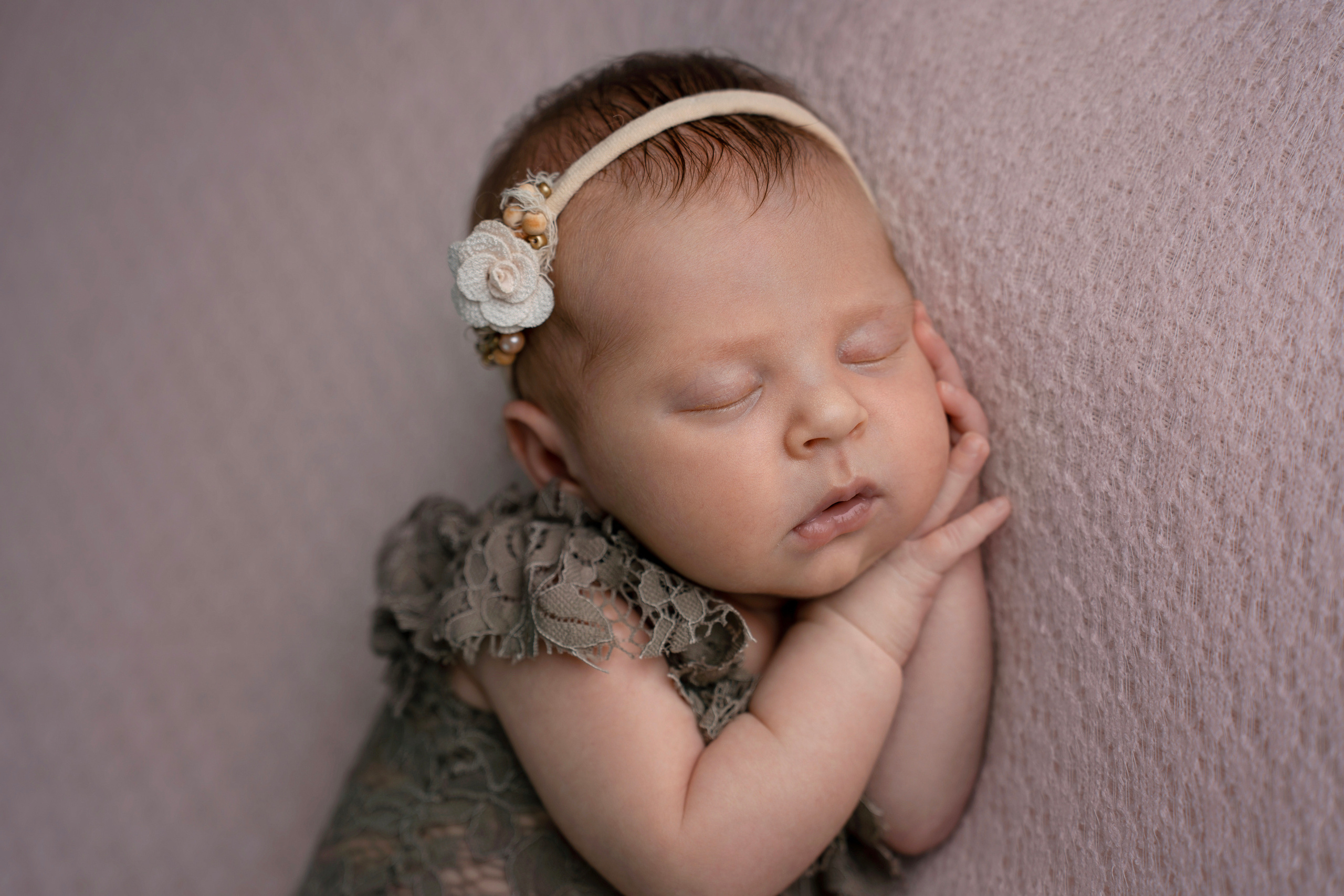 Ньюборн. Фотограф новорожденных Оренбург и свадебный фотограф Оренбург