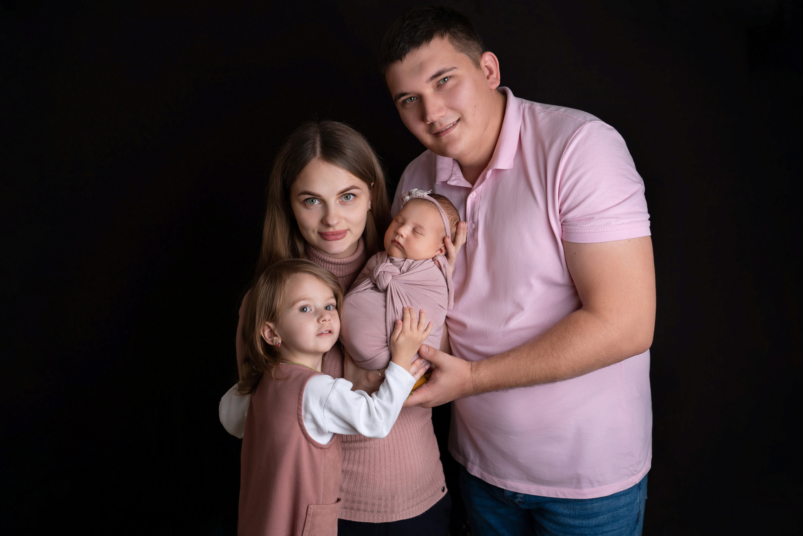 Фото с родителями/Макроснимки. Фотограф новорожденных Оренбург и свадебный фотограф Оренбург