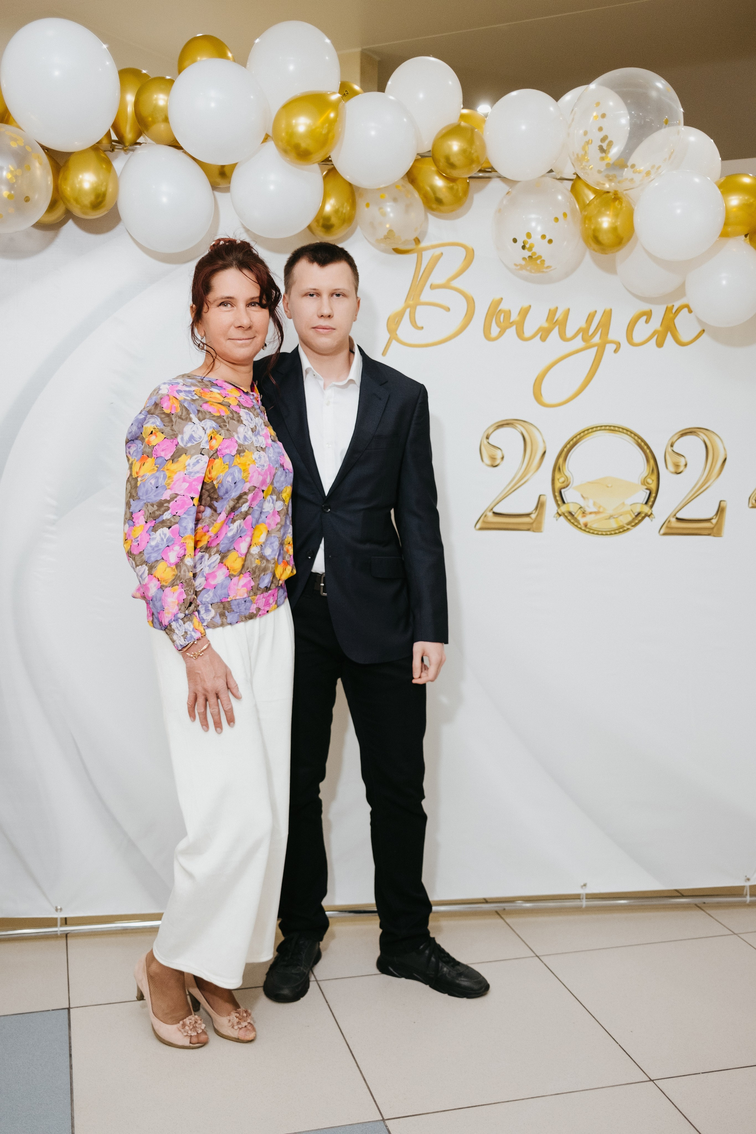 Выпускной 11 класс школы № 30. Свадебный и репортажной фотограф Денис Ожигин в Краснодаре и Краснодарском крае