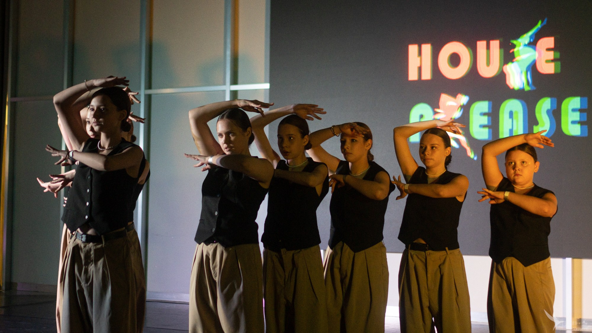 HOUSE PLEASE. Репортажный фотограф в Казани Павел Серпокрылов