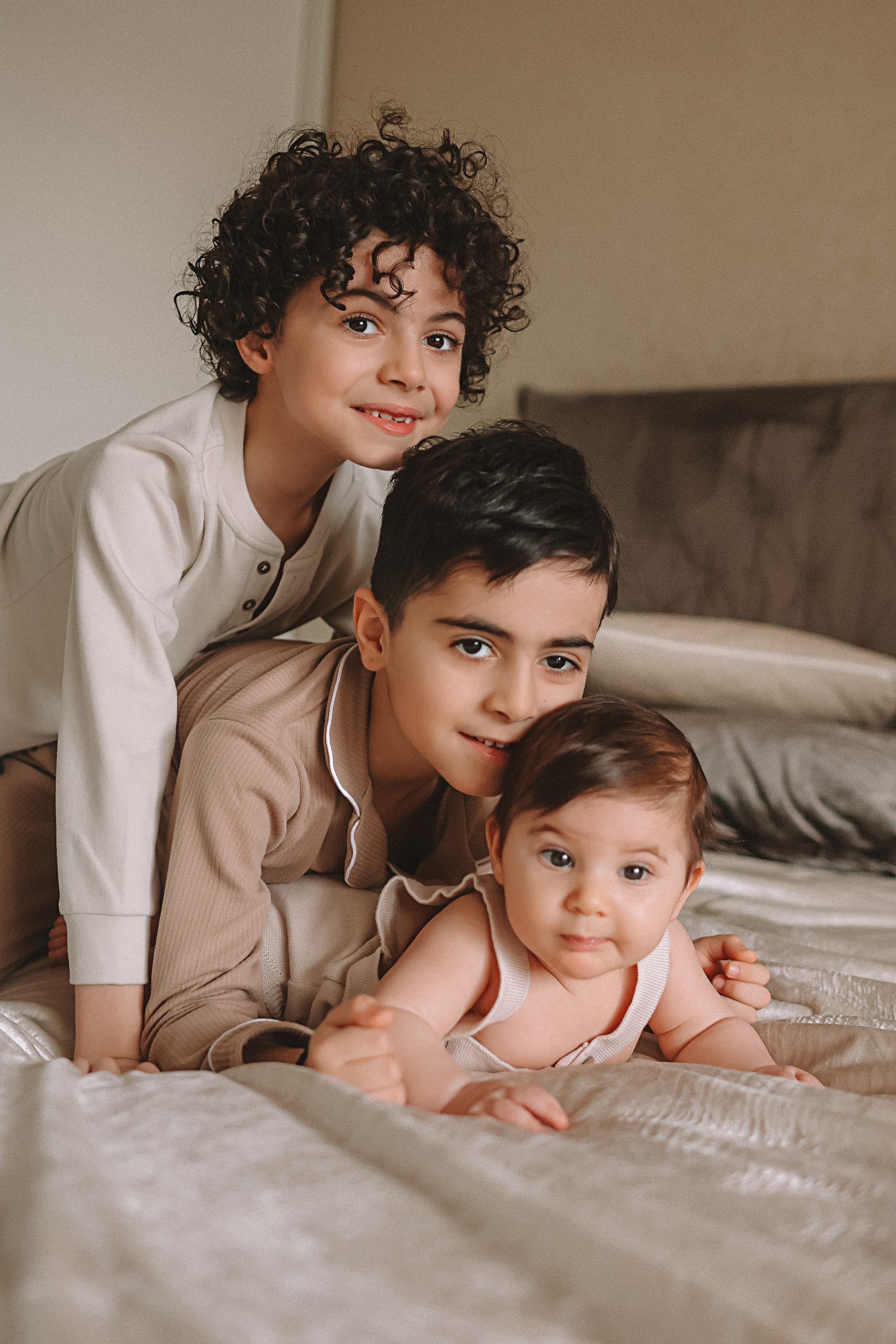 С малышкой. Семейный фотограф Тюмень, фотограф на роды Салмина Мария