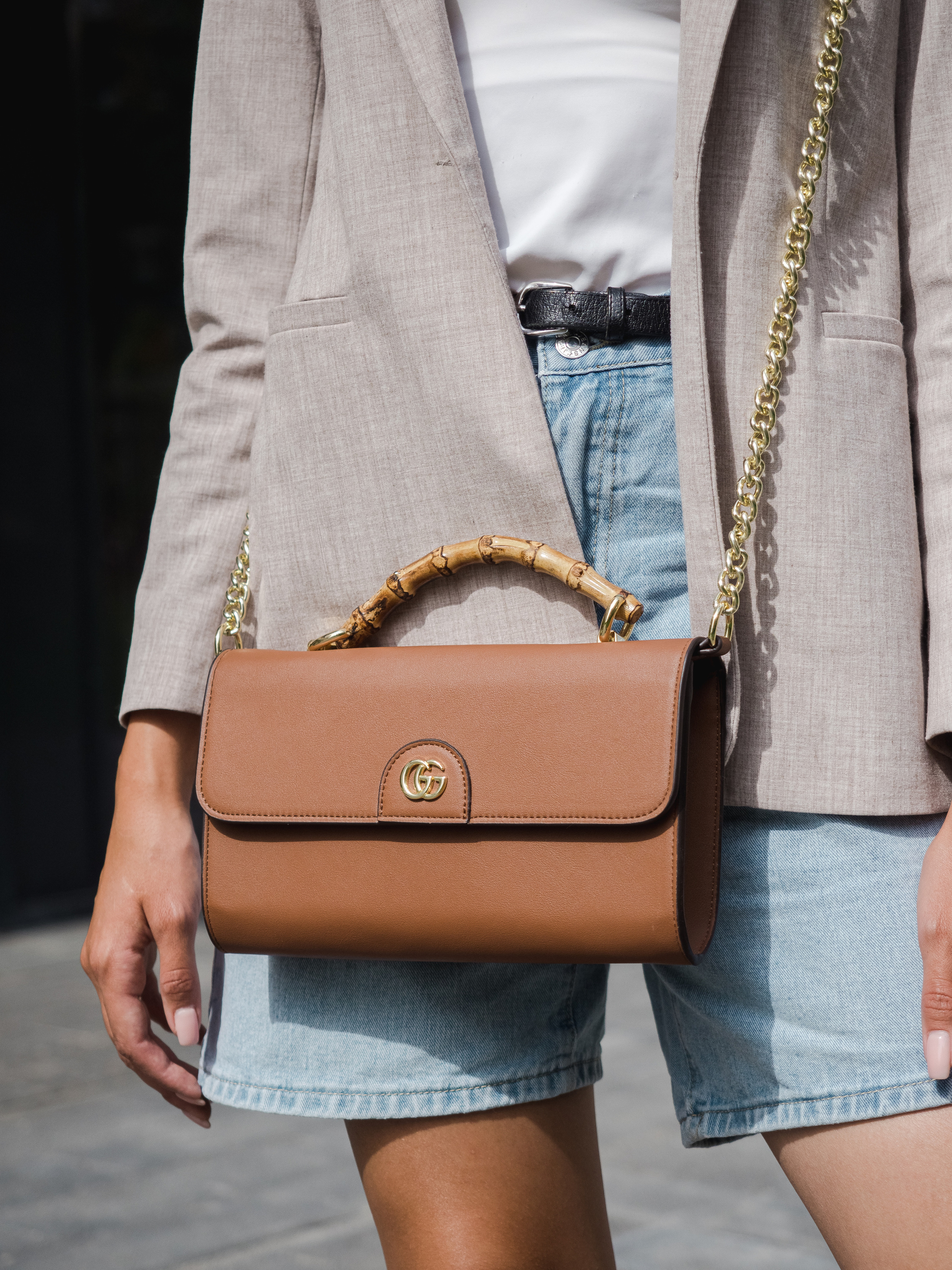 Маркет-плейсы — Bamong. Фотограф и видеограф Виктор Пати