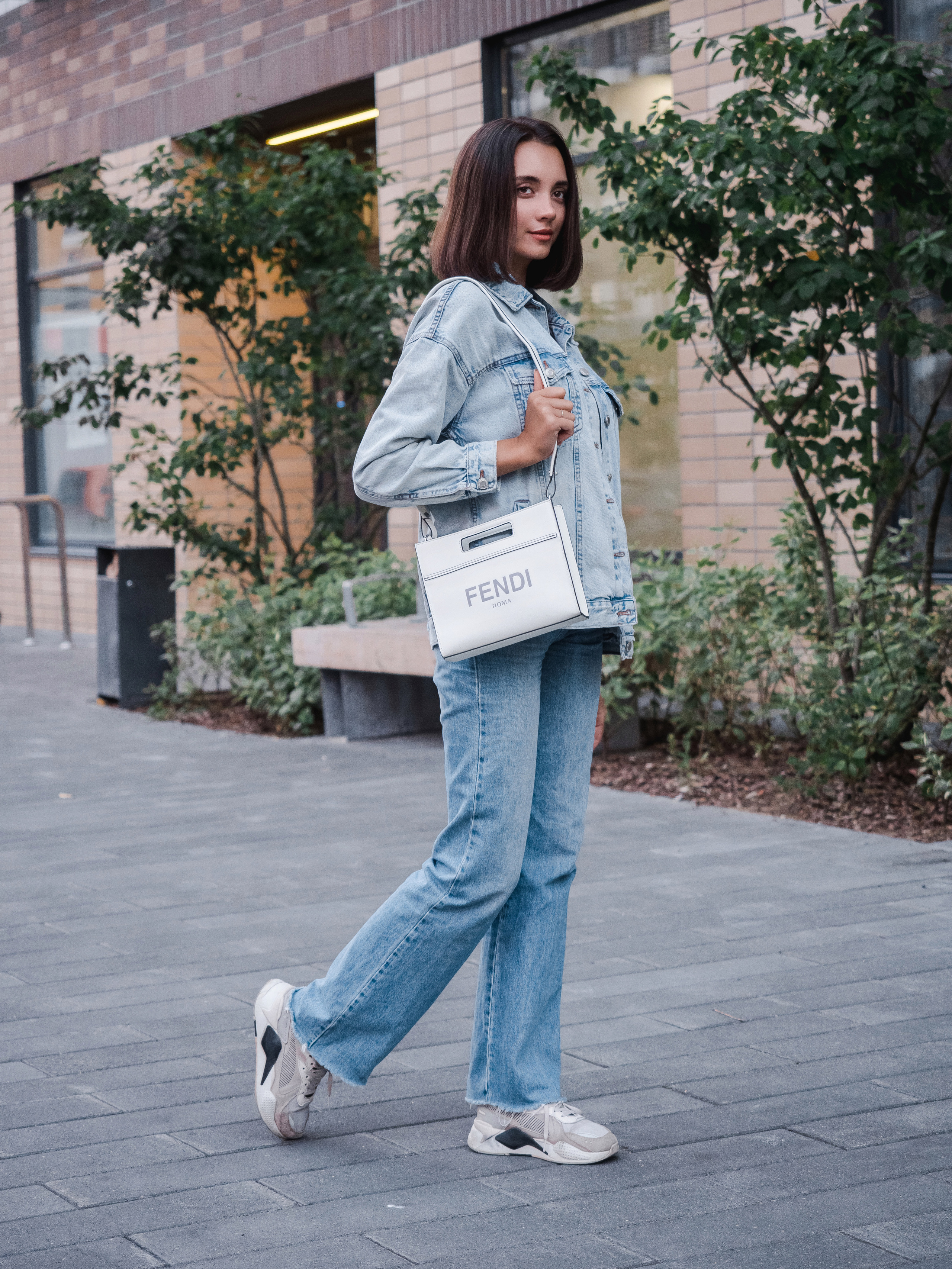 Маркет-плейсы — Bamong. Фотограф и видеограф Виктор Пати