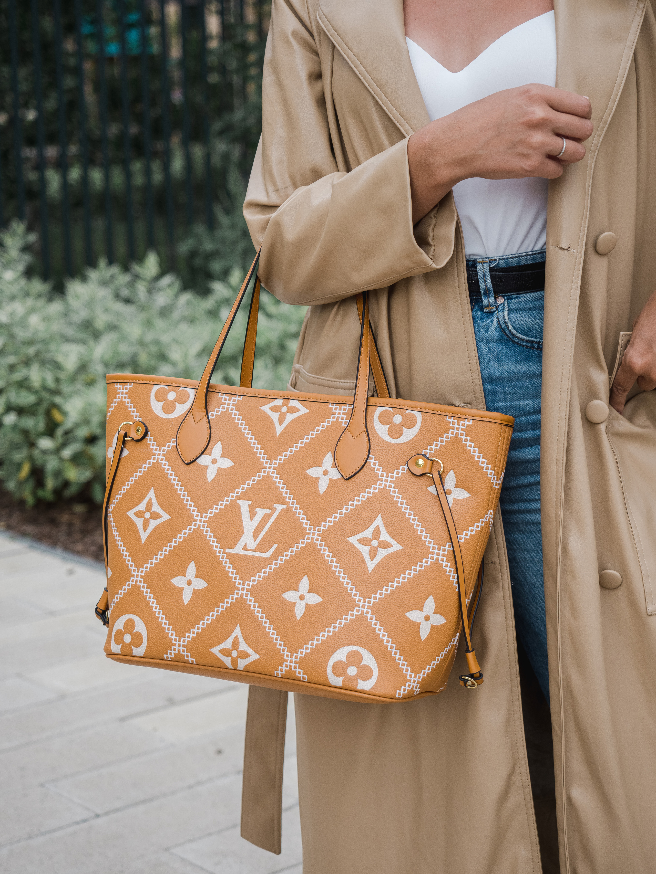 Маркет-плейсы — Bamong. Фотограф и видеограф Виктор Пати