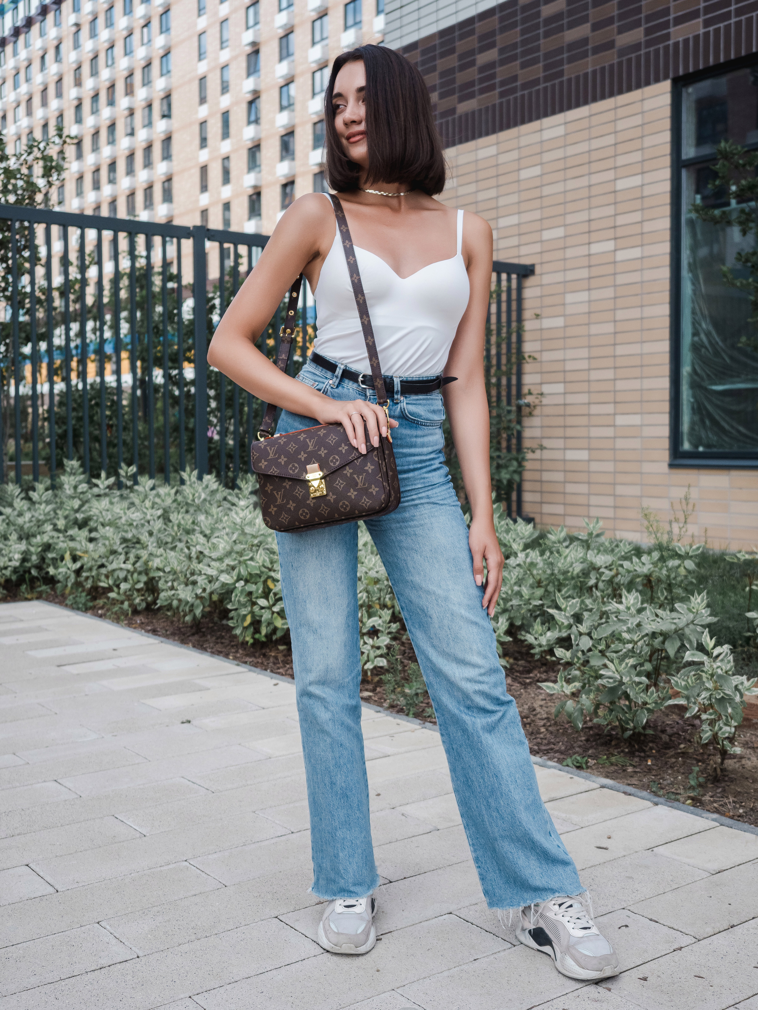 Маркет-плейсы — Bamong. Фотограф и видеограф Виктор Пати