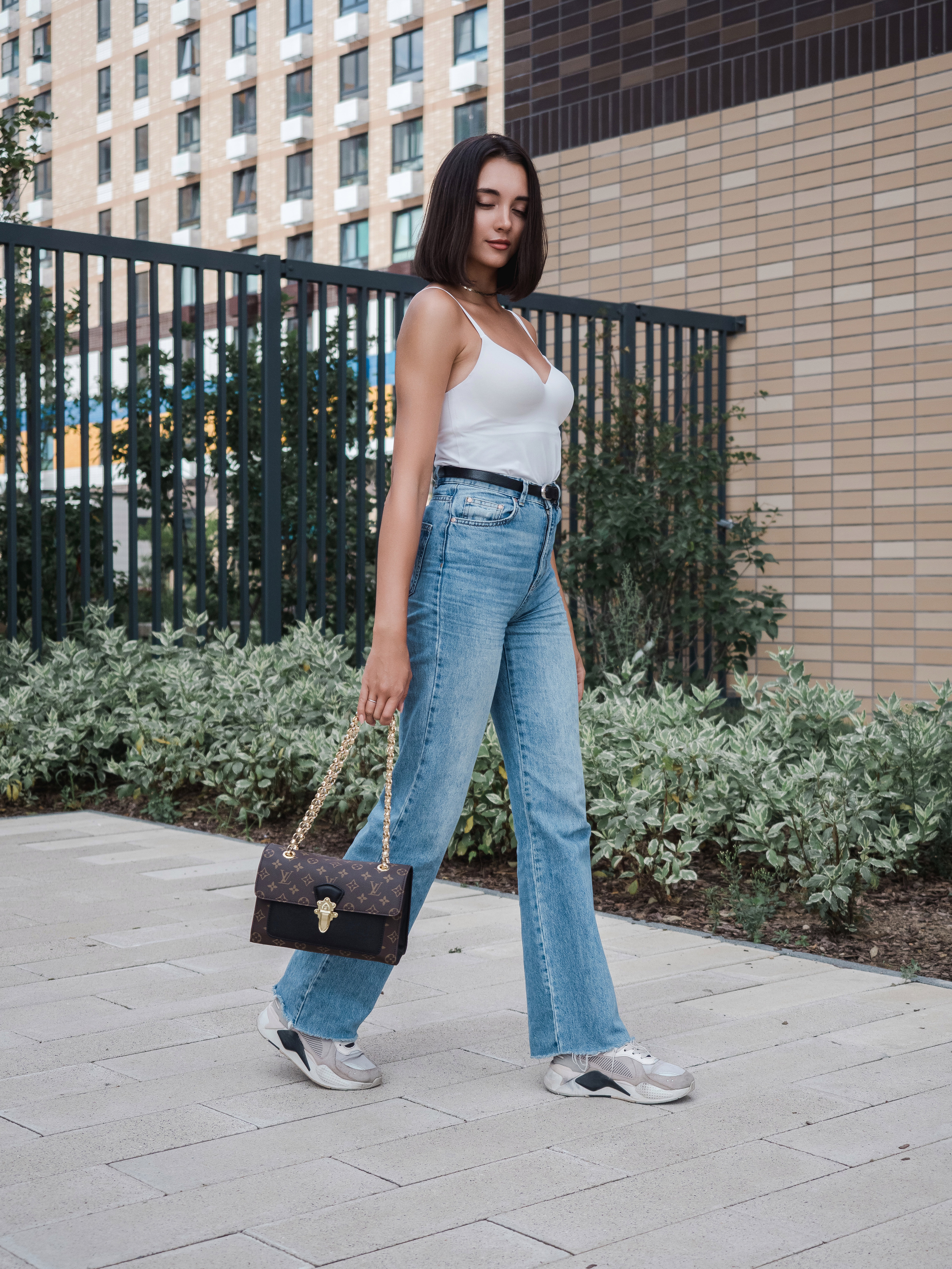 Маркет-плейсы — Bamong. Фотограф и видеограф Виктор Пати