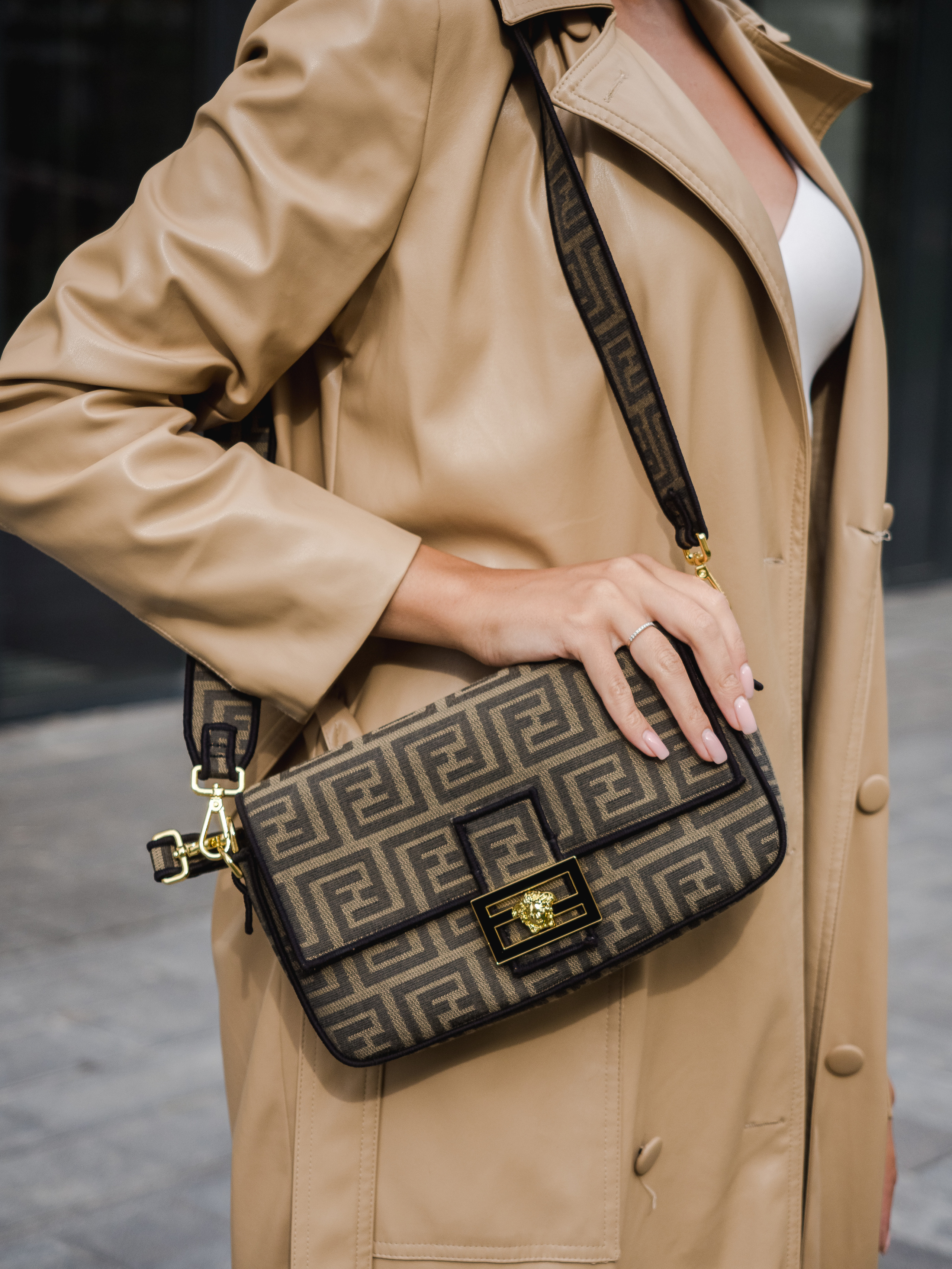 Маркет-плейсы — Bamong. Фотограф и видеограф Виктор Пати