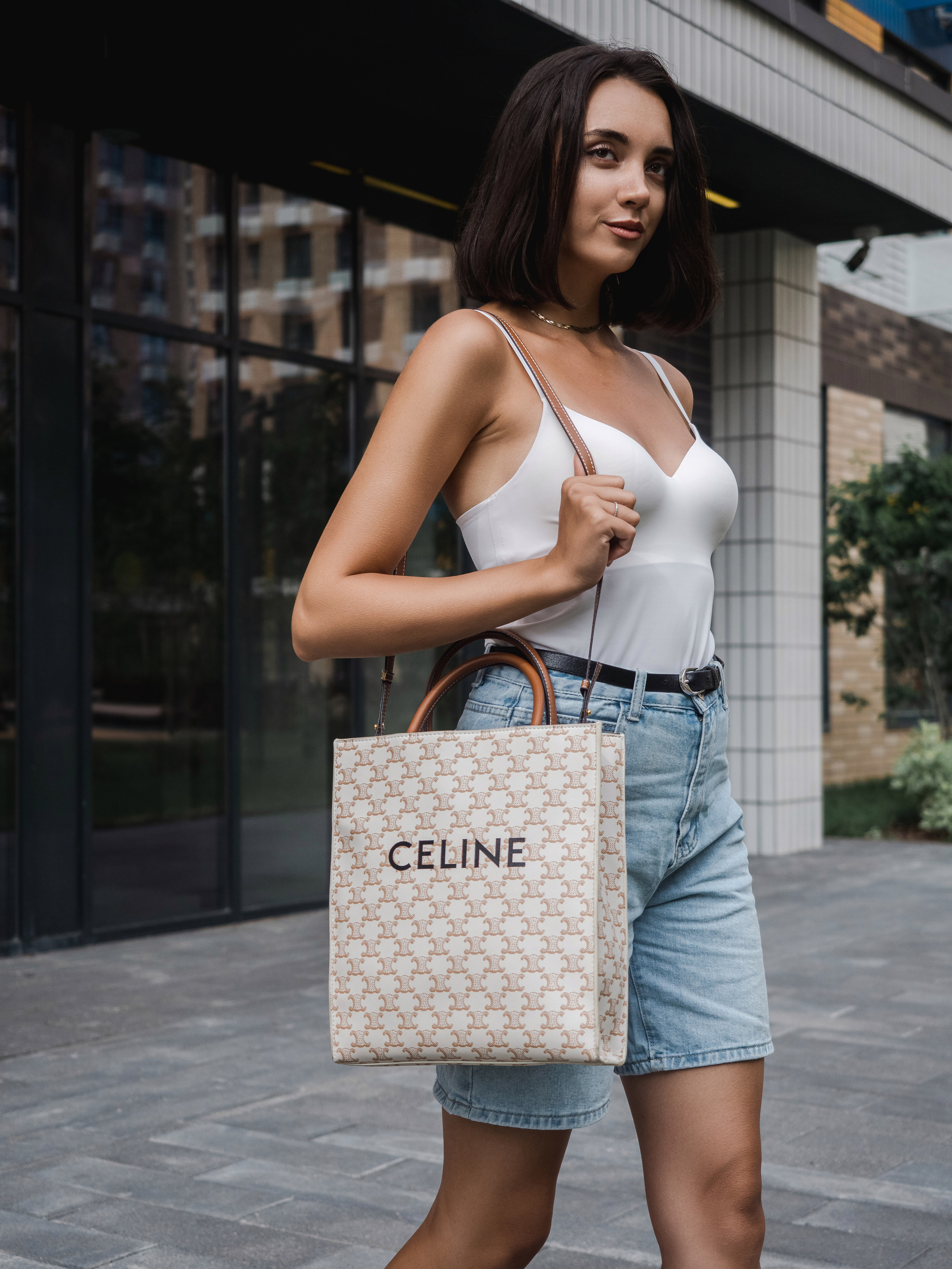 Маркет-плейсы — Bamong. Фотограф и видеограф Виктор Пати