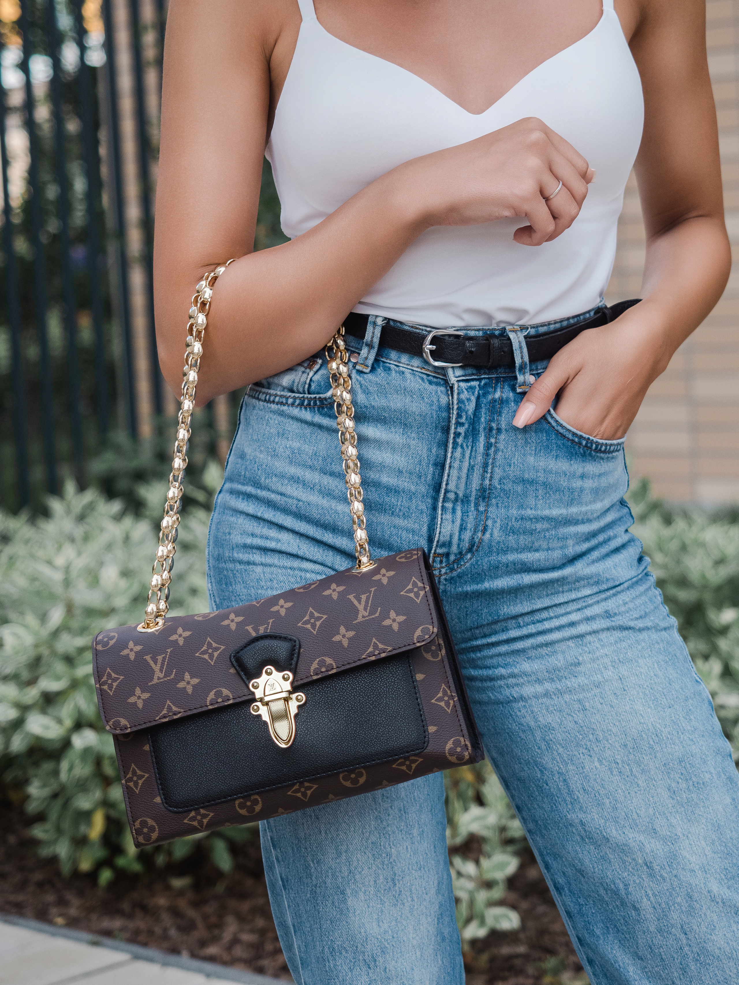 Маркет-плейсы — Bamong. Фотограф и видеограф Виктор Пати