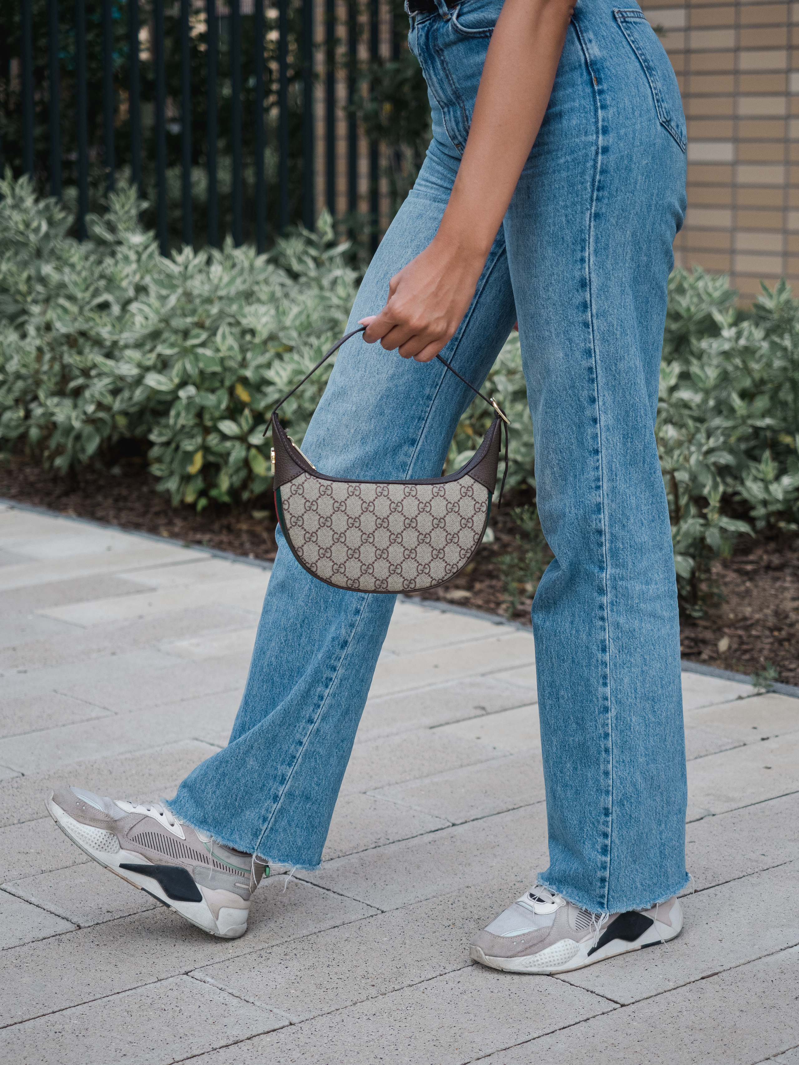 Маркет-плейсы — Bamong. Фотограф и видеограф Виктор Пати