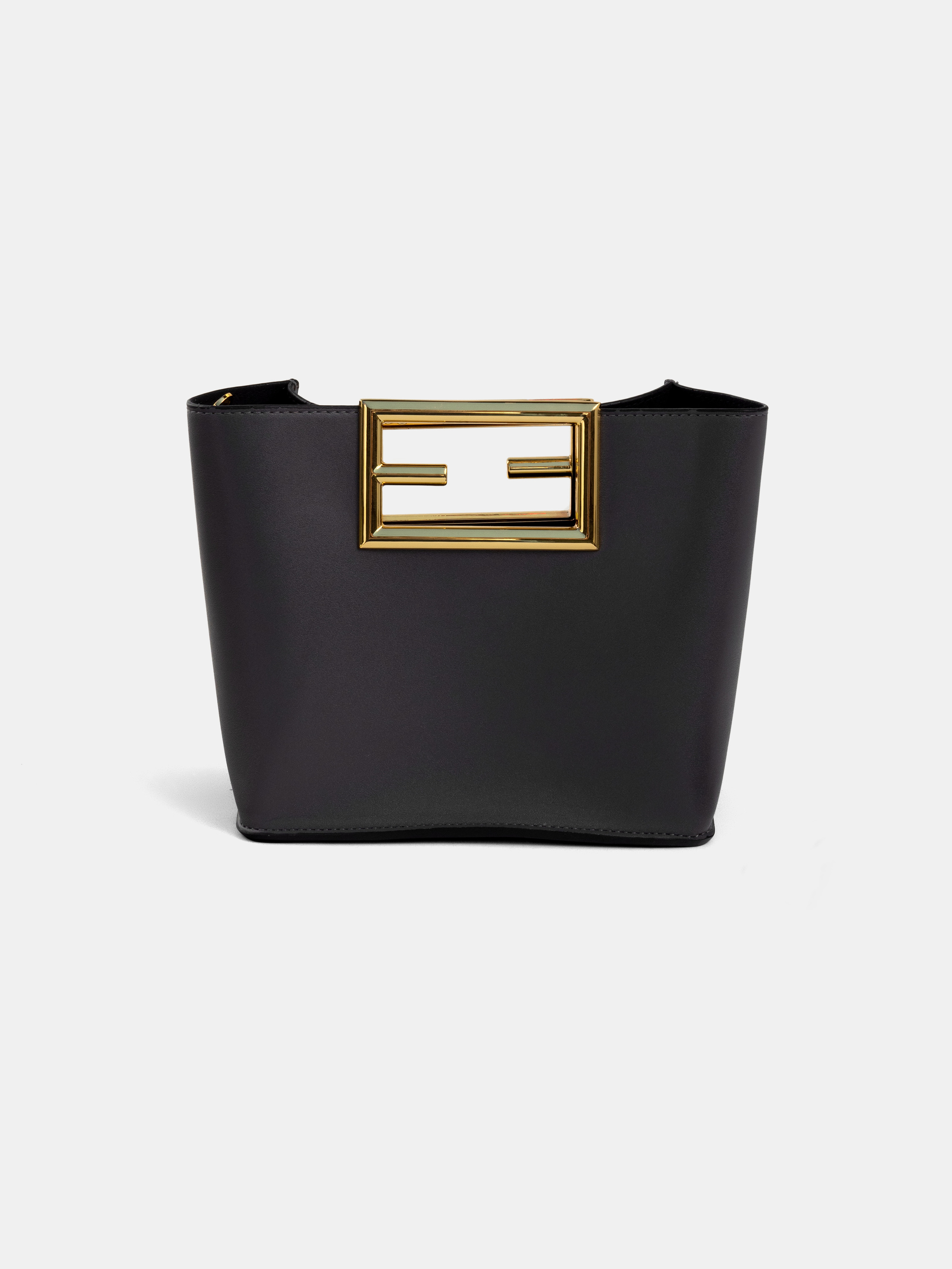 Каталог FENDI. Фотограф и видеограф Виктор Пати