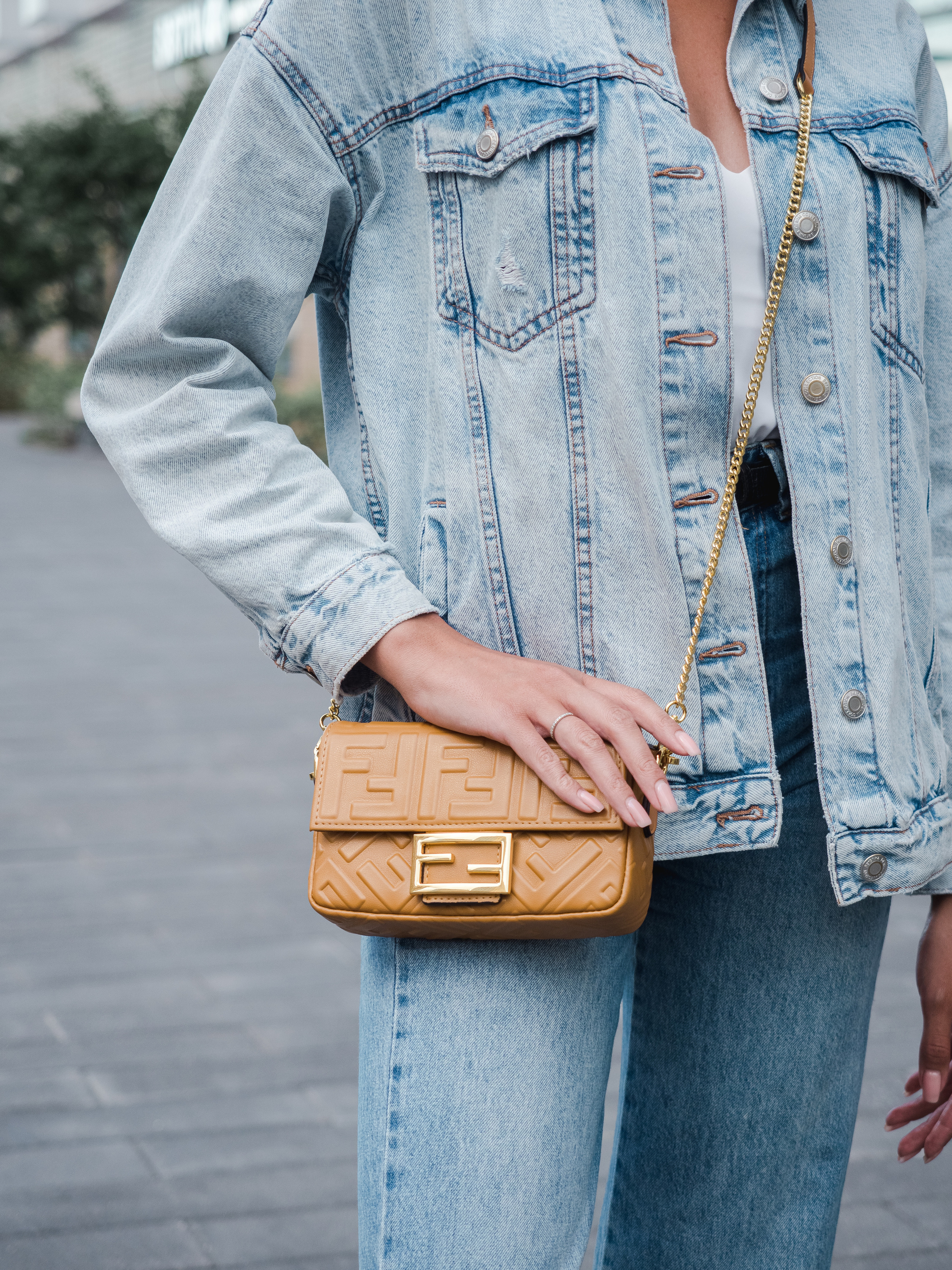 Маркет-плейсы — Bamong. Фотограф и видеограф Виктор Пати