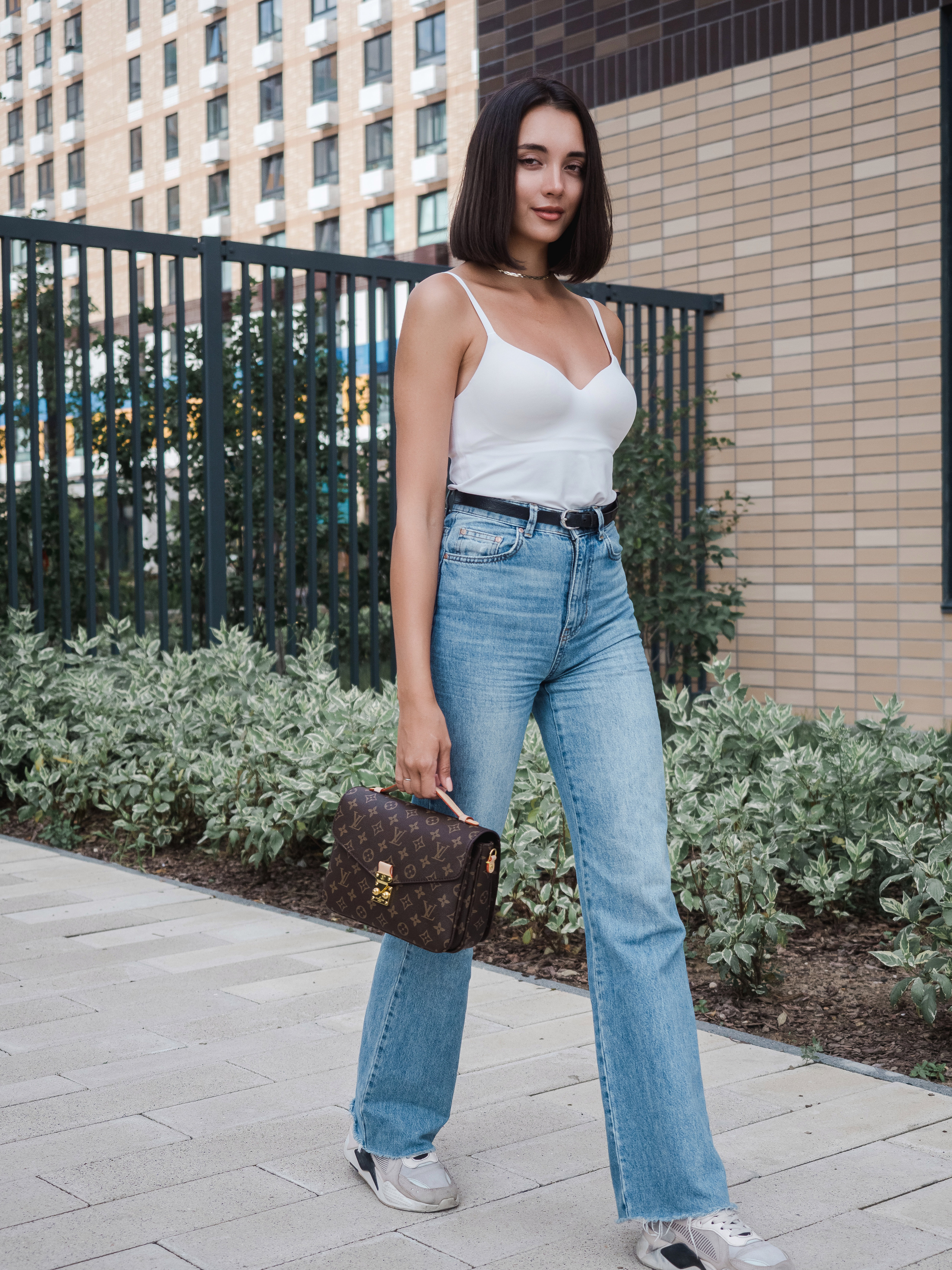 Маркет-плейсы — Bamong. Фотограф и видеограф Виктор Пати