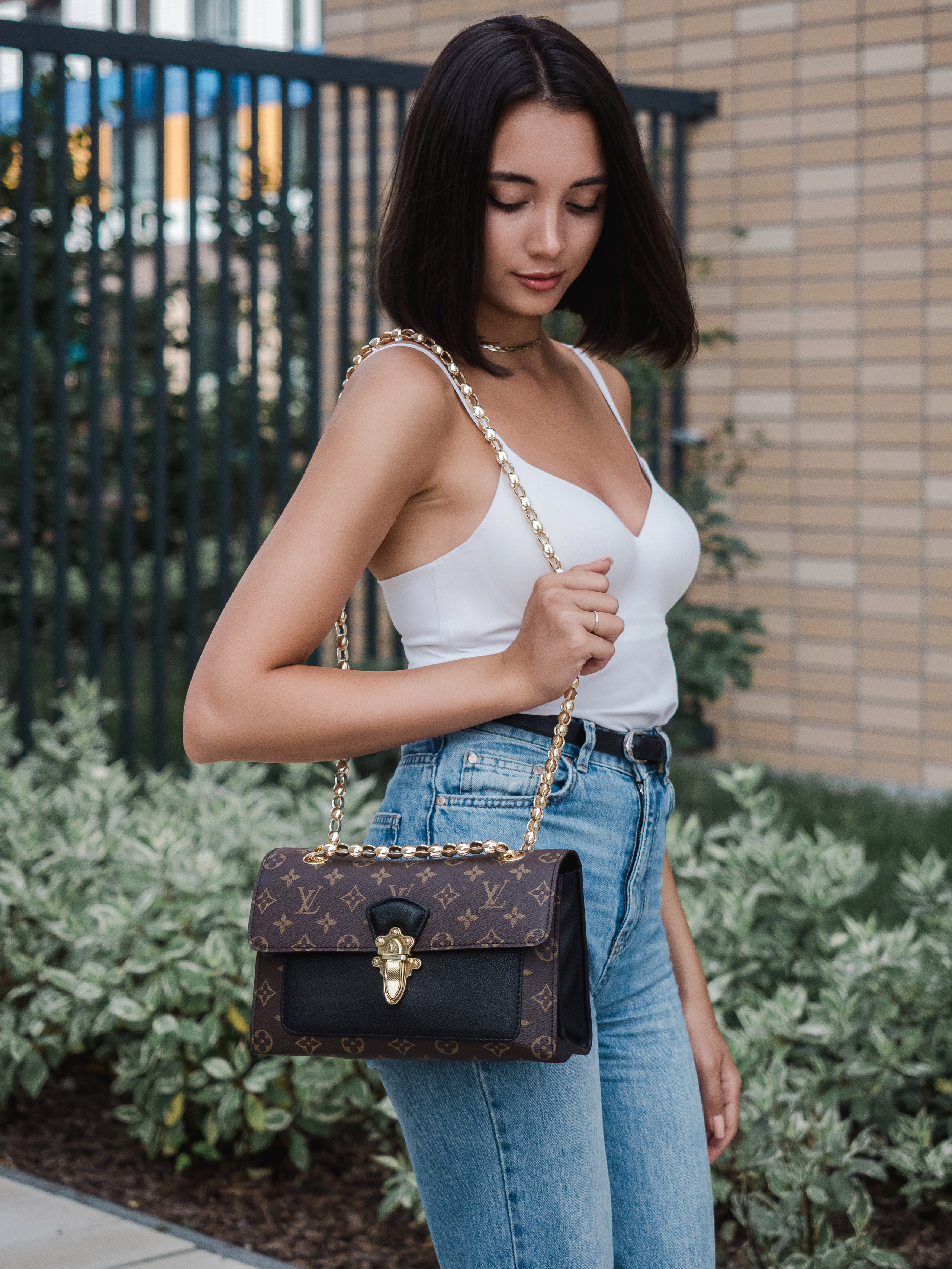 Маркет-плейсы — Bamong. Фотограф и видеограф Виктор Пати