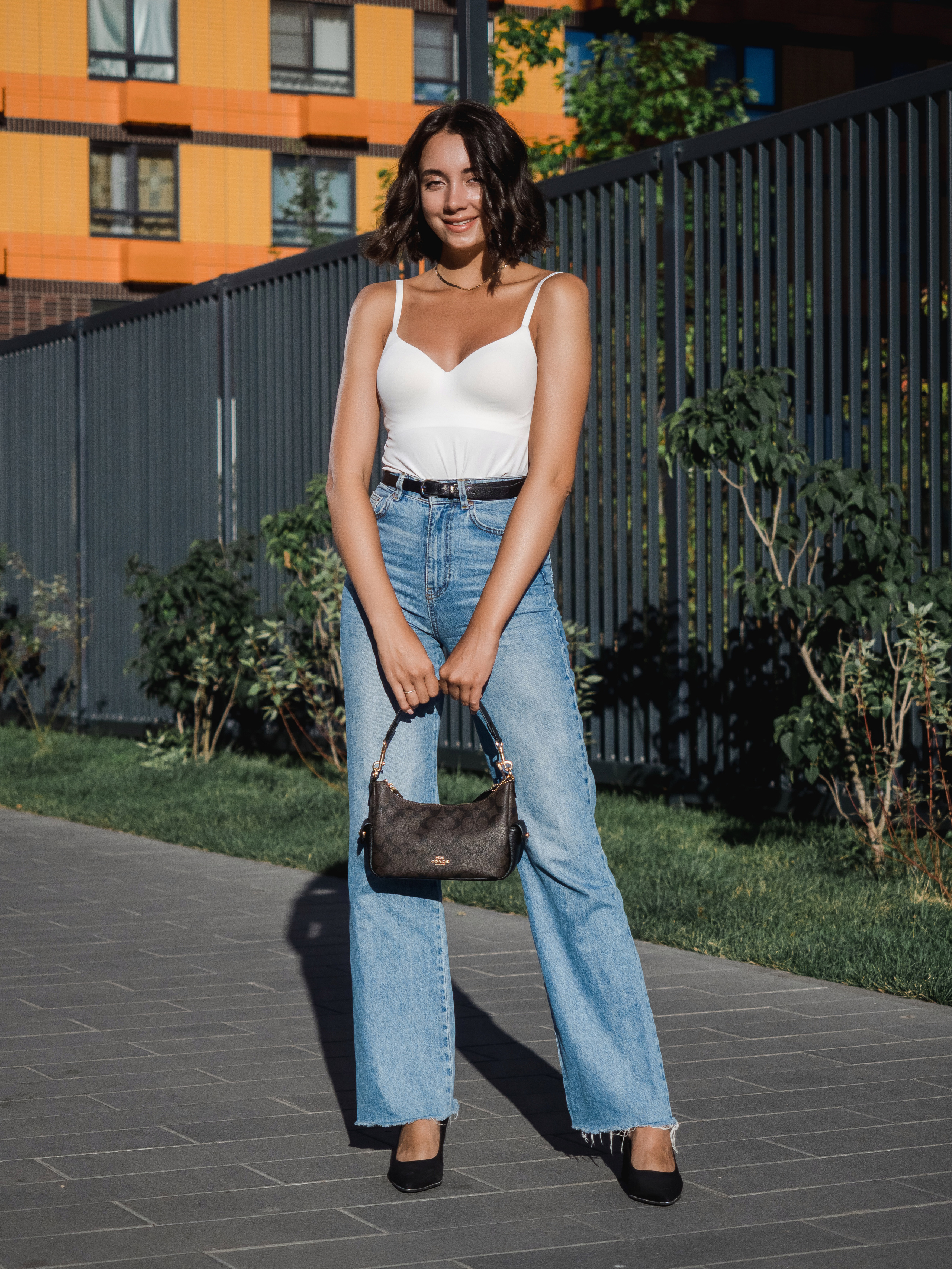 Маркет-плейсы — Bamong. Фотограф и видеограф Виктор Пати