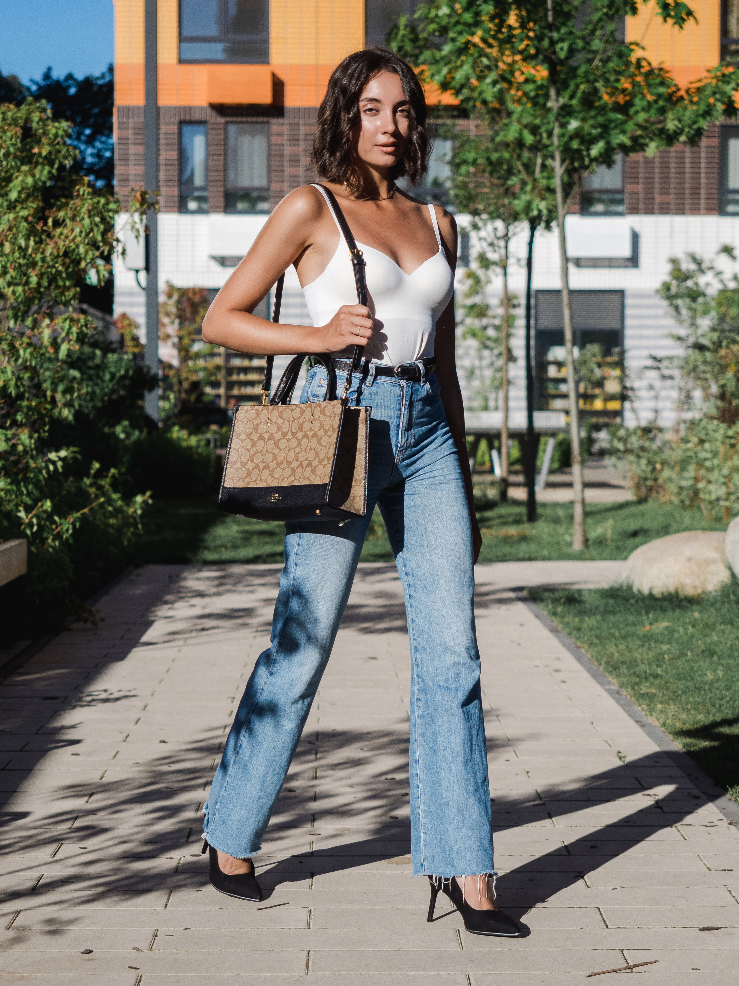 Маркет-плейсы — Bamong. Фотограф и видеограф Виктор Пати