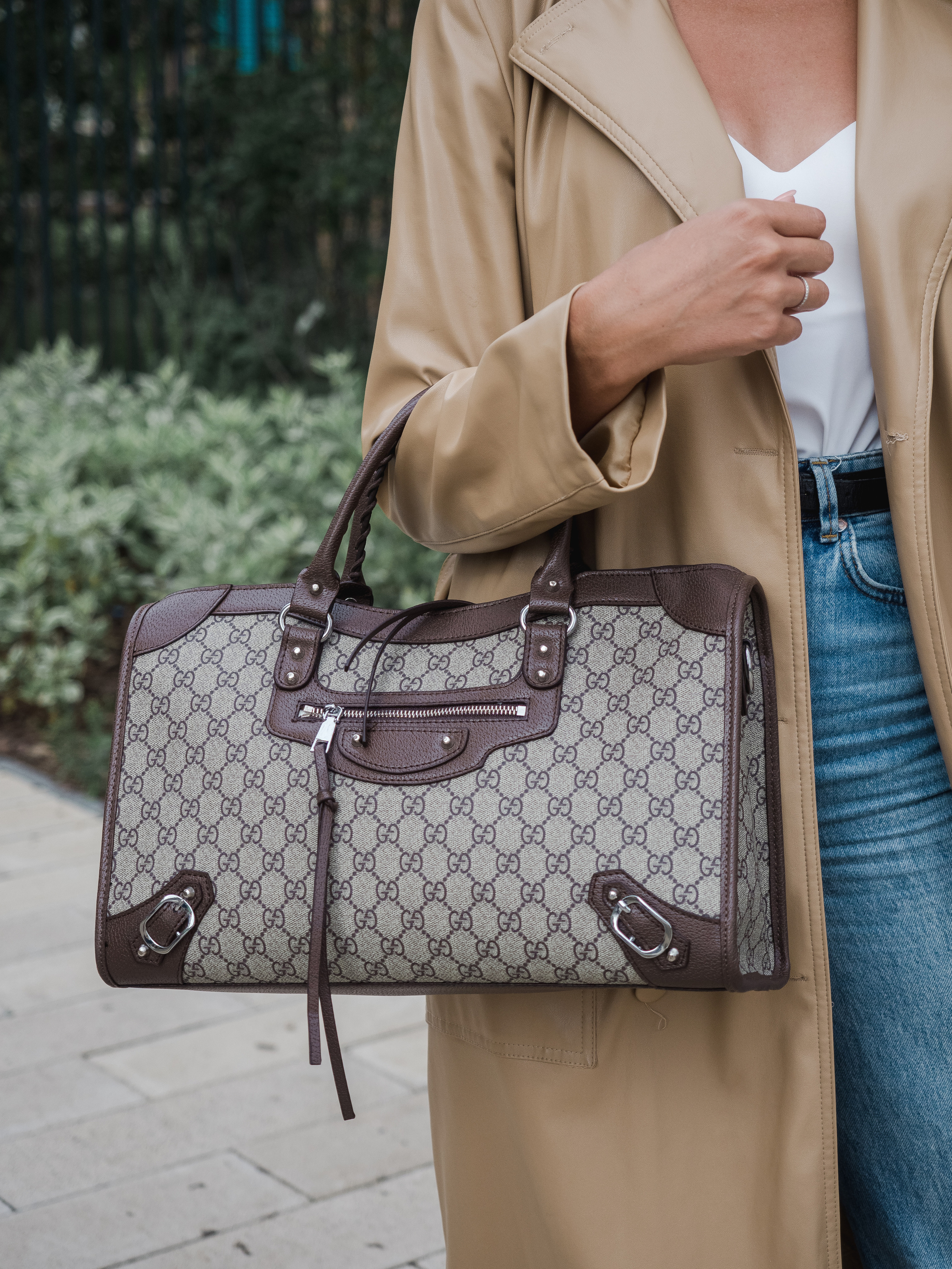 Маркет-плейсы — Bamong. Фотограф и видеограф Виктор Пати