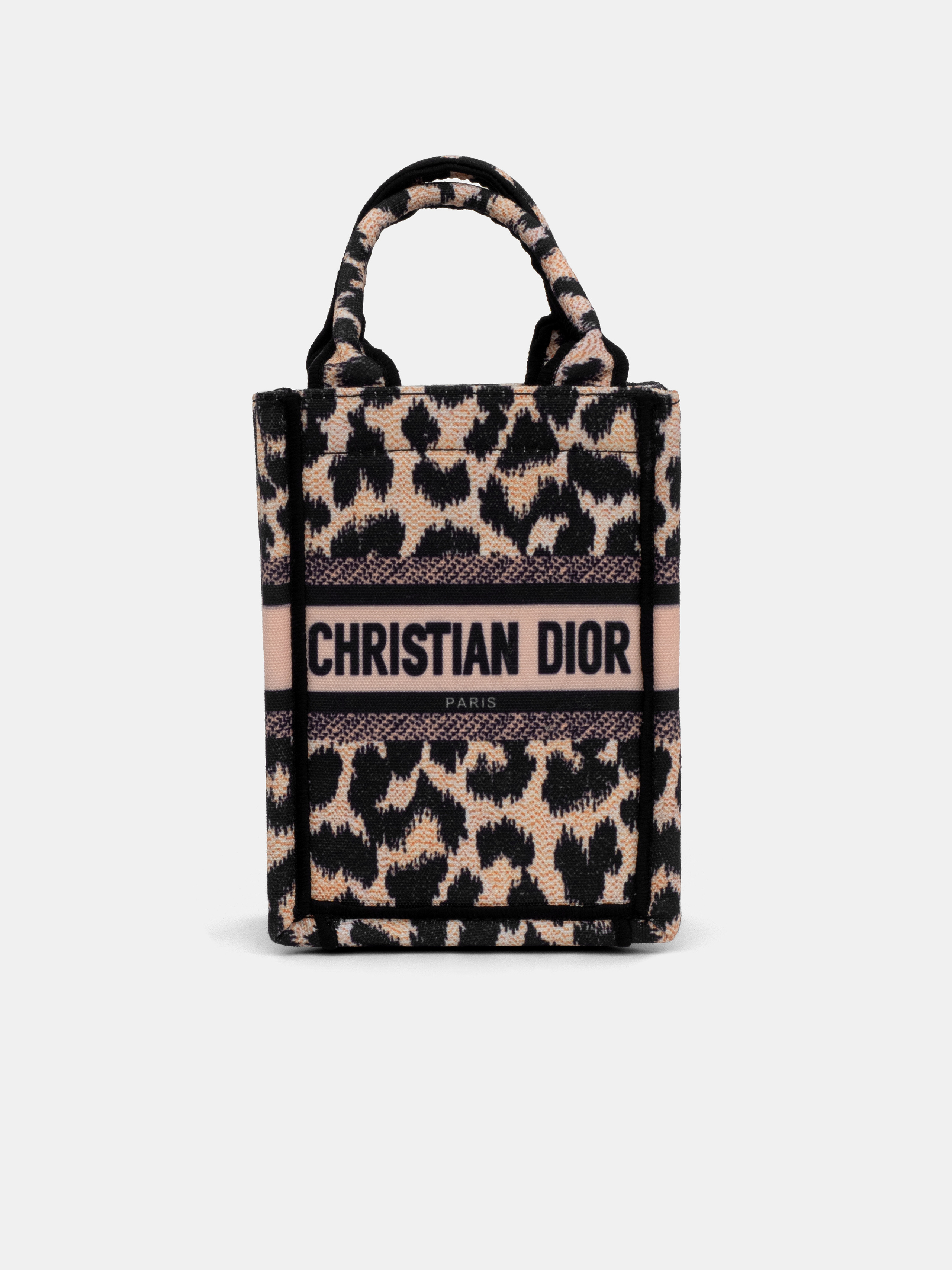 Каталог DIOR. Фотограф и видеограф Виктор Пати