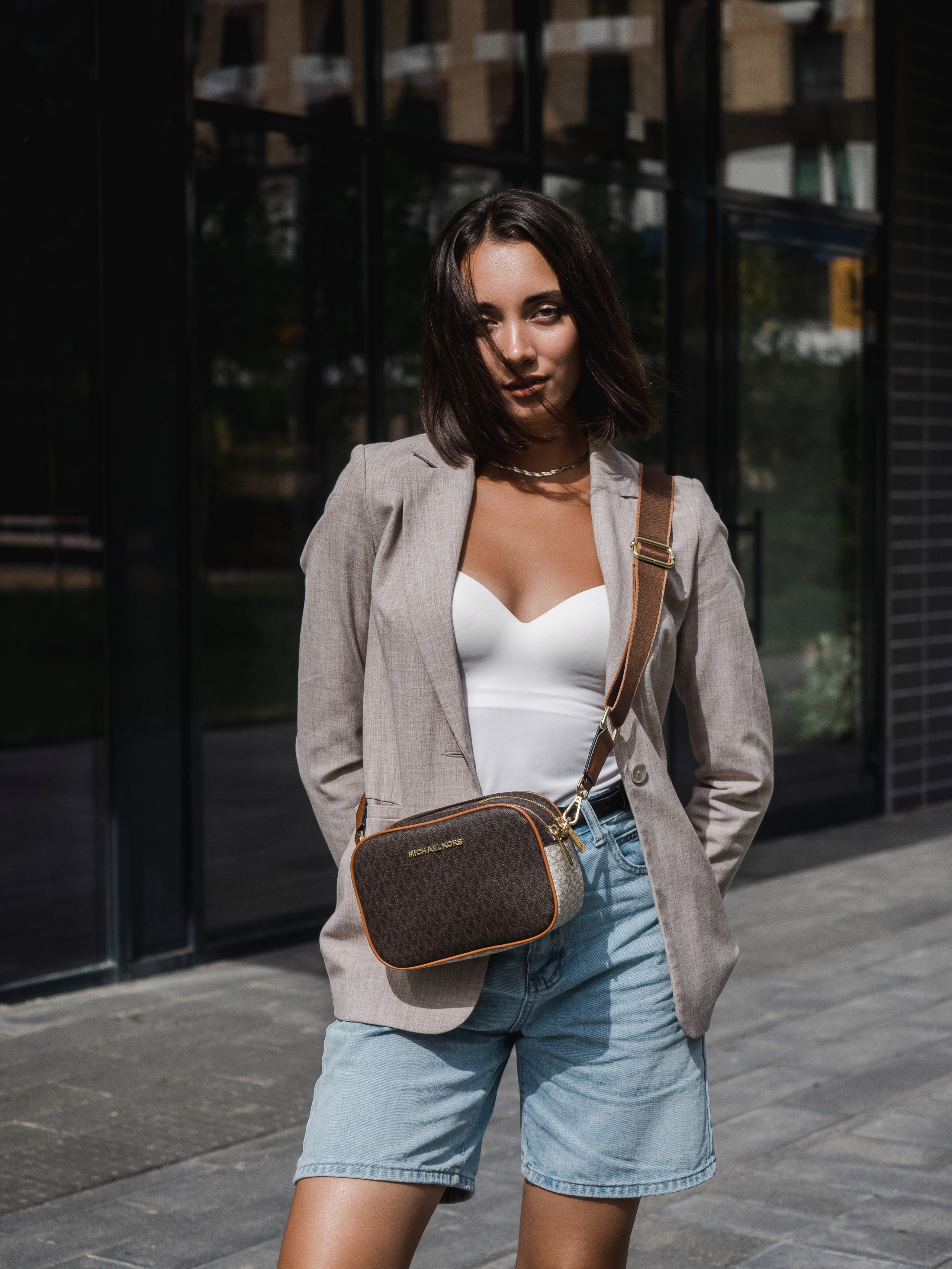 Маркет-плейсы — Bamong. Фотограф и видеограф Виктор Пати