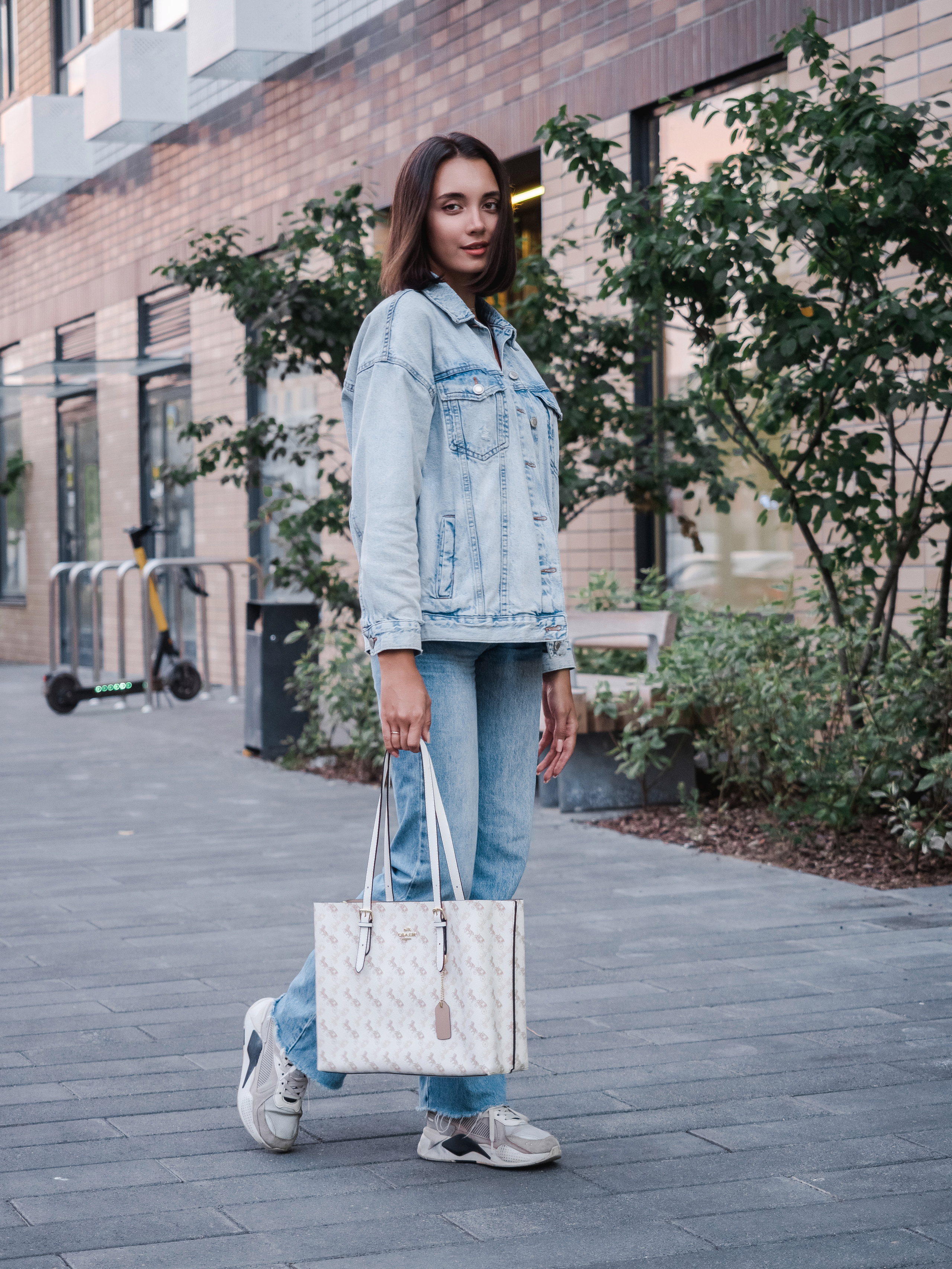 Маркет-плейсы — Bamong. Фотограф и видеограф Виктор Пати