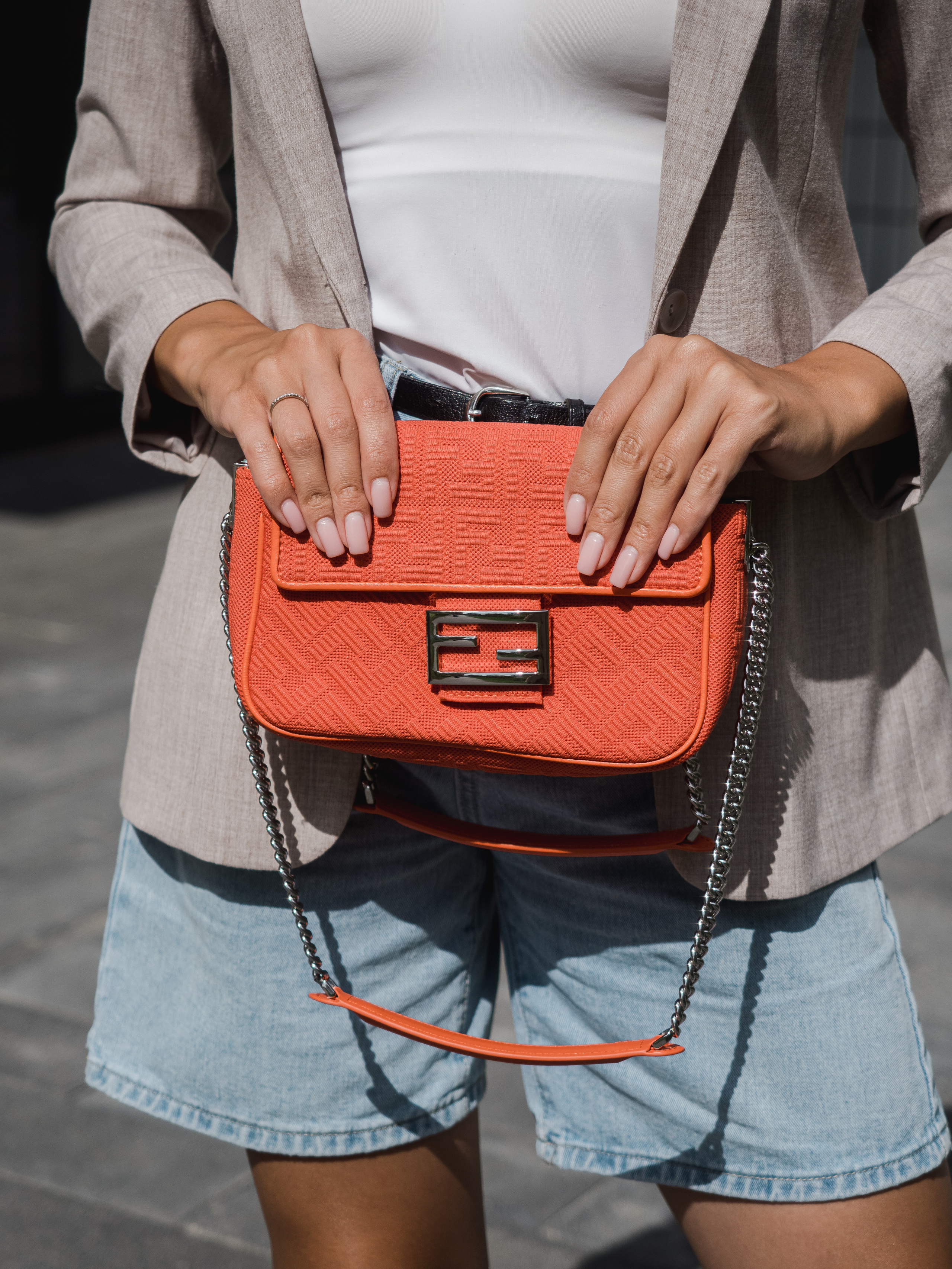 Маркет-плейсы — Bamong. Фотограф и видеограф Виктор Пати