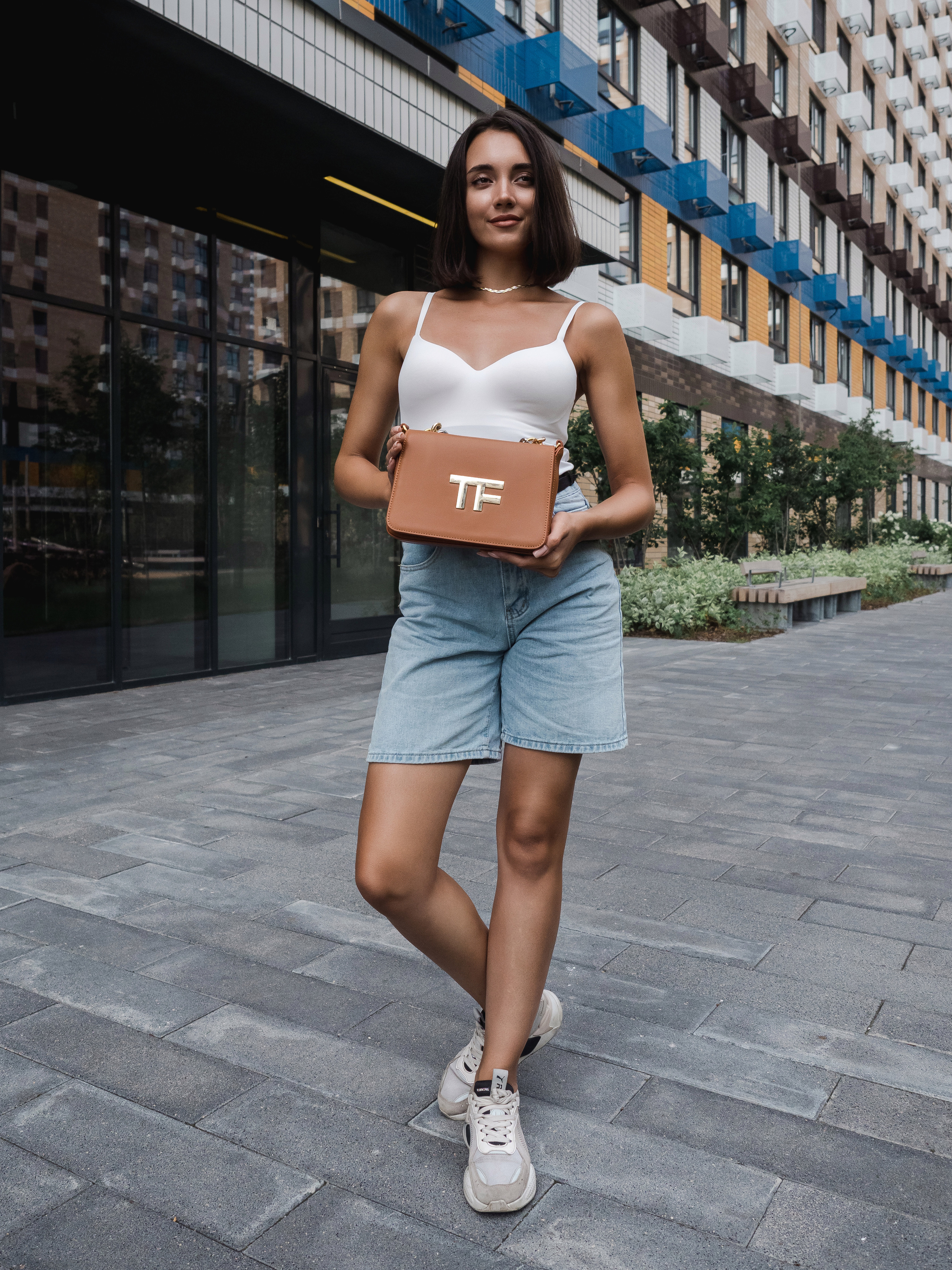 Маркет-плейсы — Bamong. Фотограф и видеограф Виктор Пати