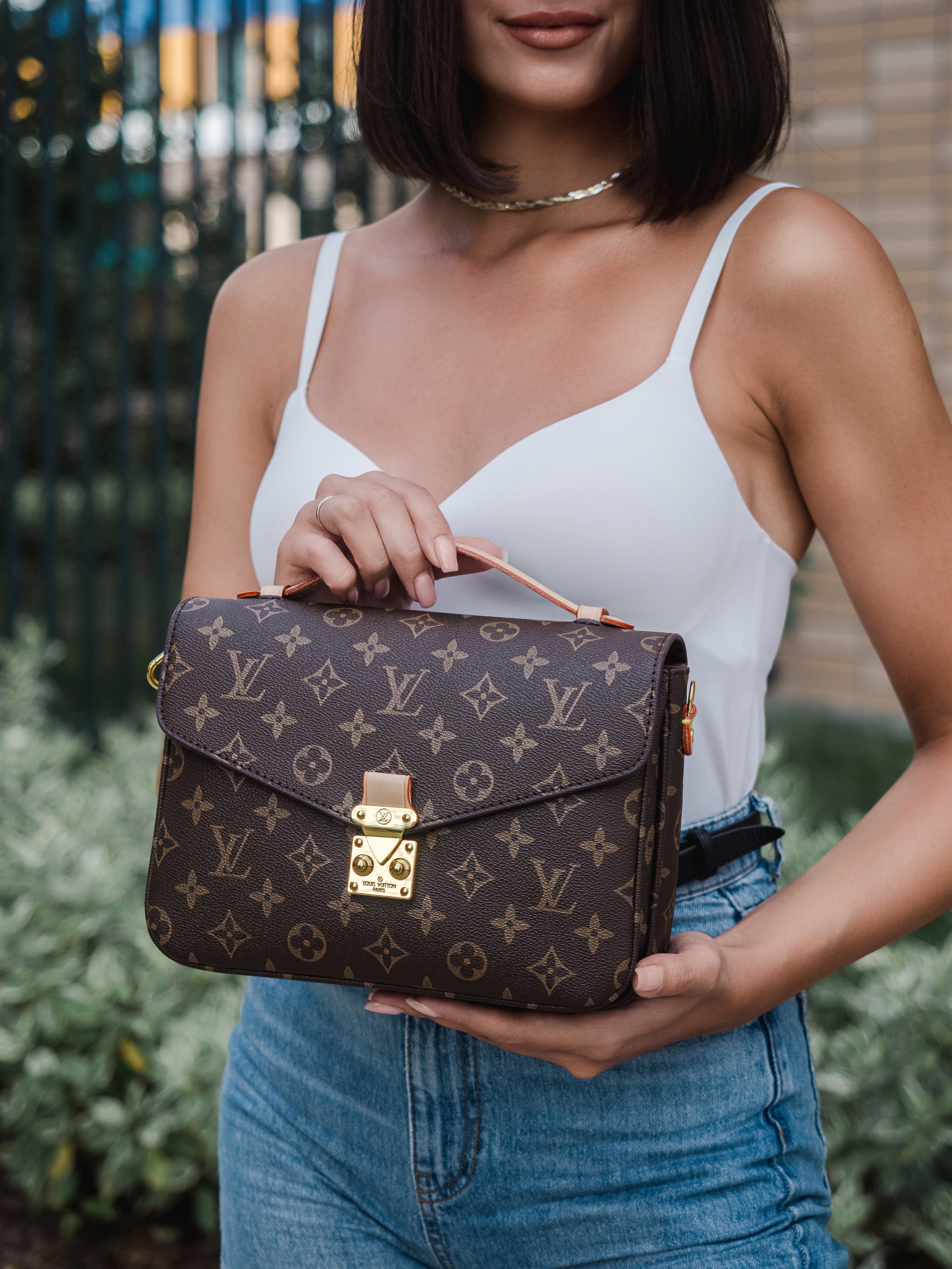 Маркет-плейсы — Bamong. Фотограф и видеограф Виктор Пати