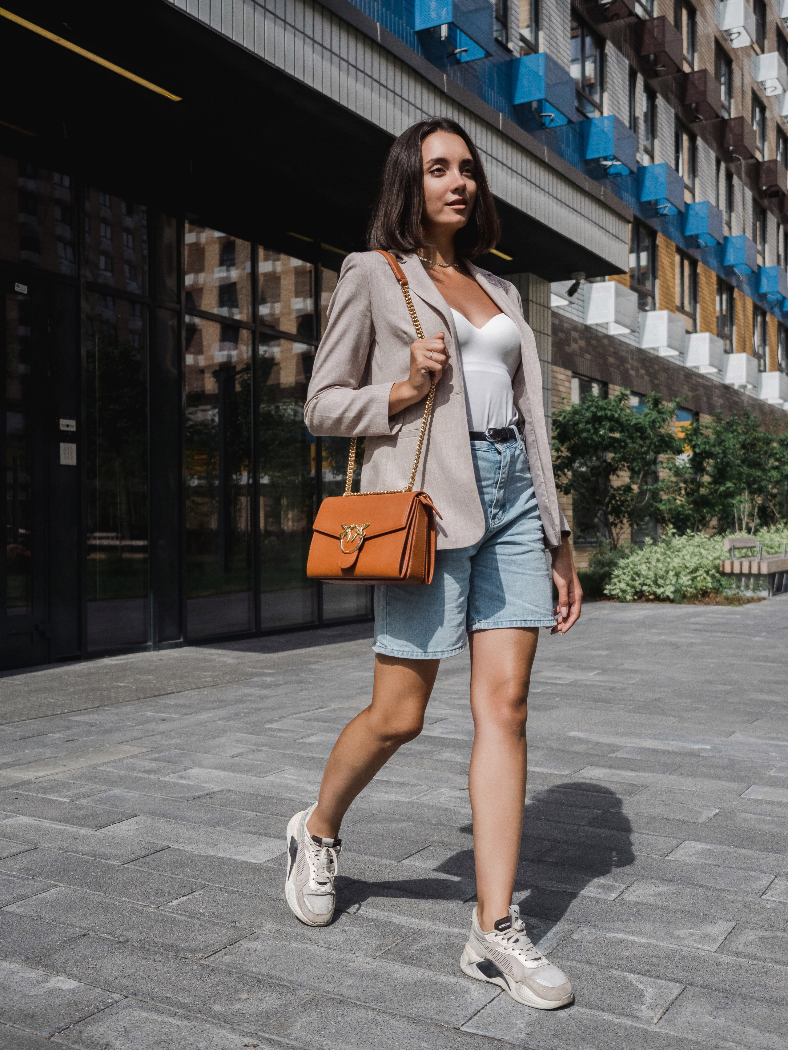 Маркет-плейсы — Bamong. Фотограф и видеограф Виктор Пати