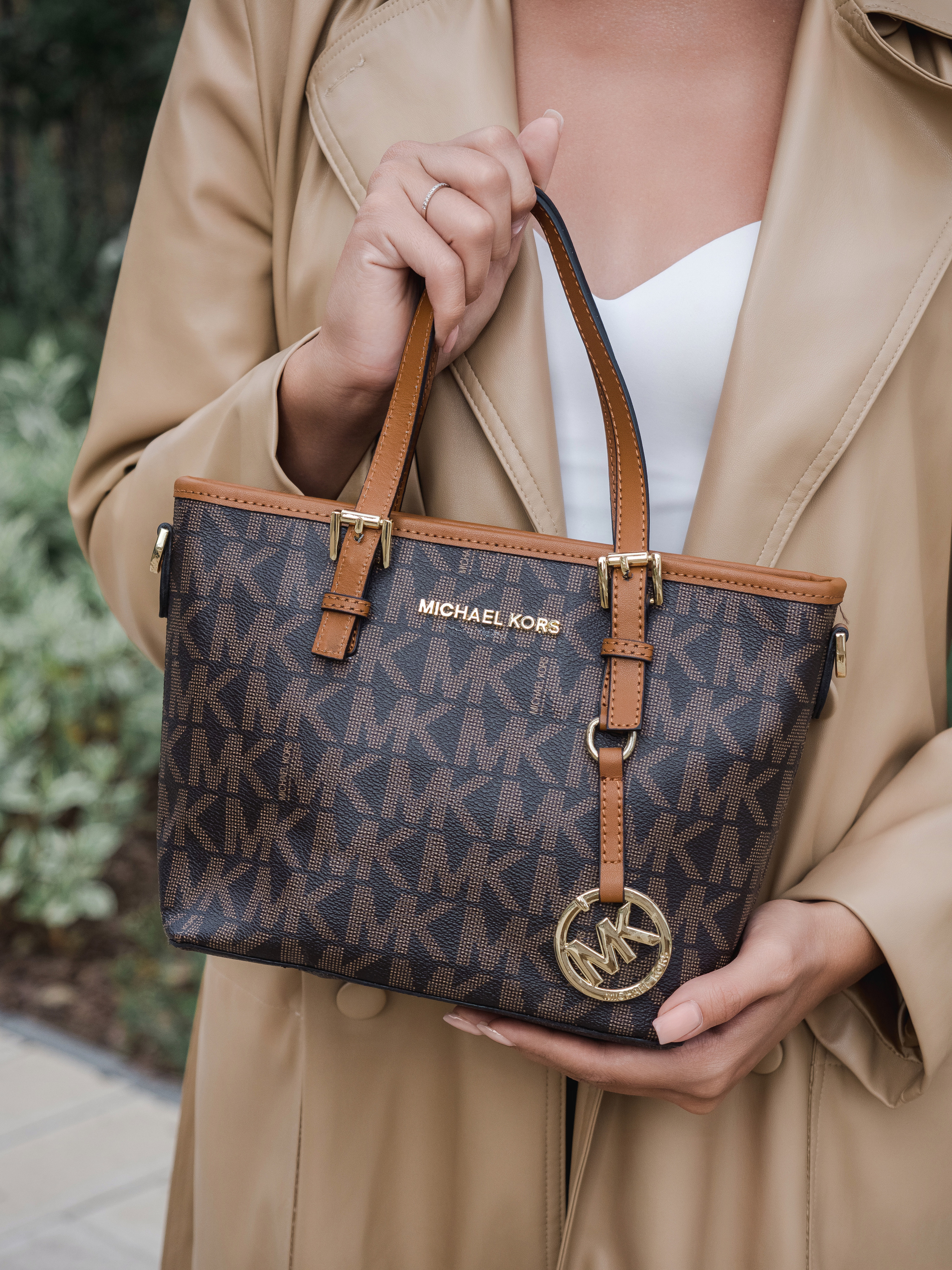 Маркет-плейсы — Bamong. Фотограф и видеограф Виктор Пати