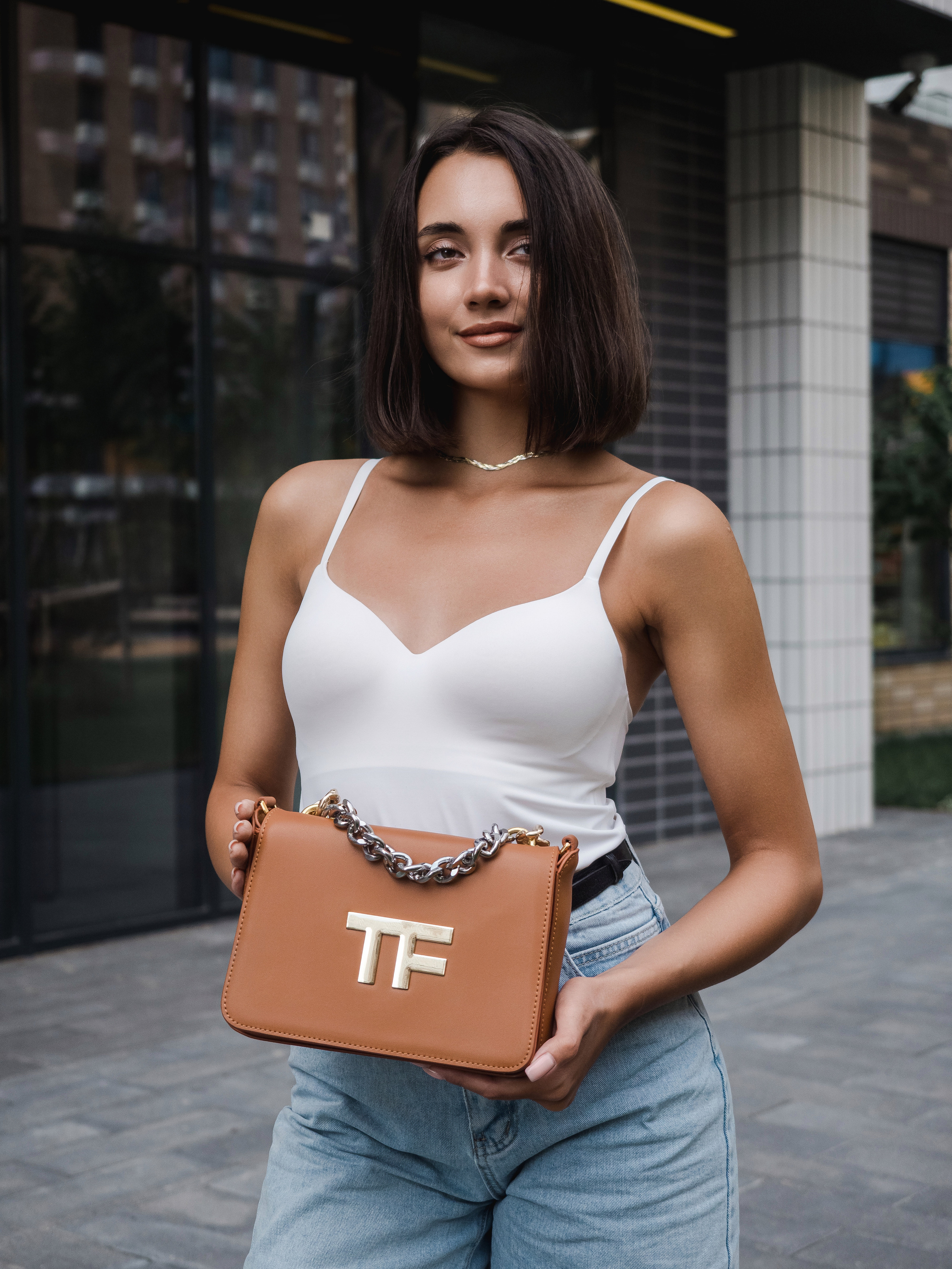 Маркет-плейсы — Bamong. Фотограф и видеограф Виктор Пати