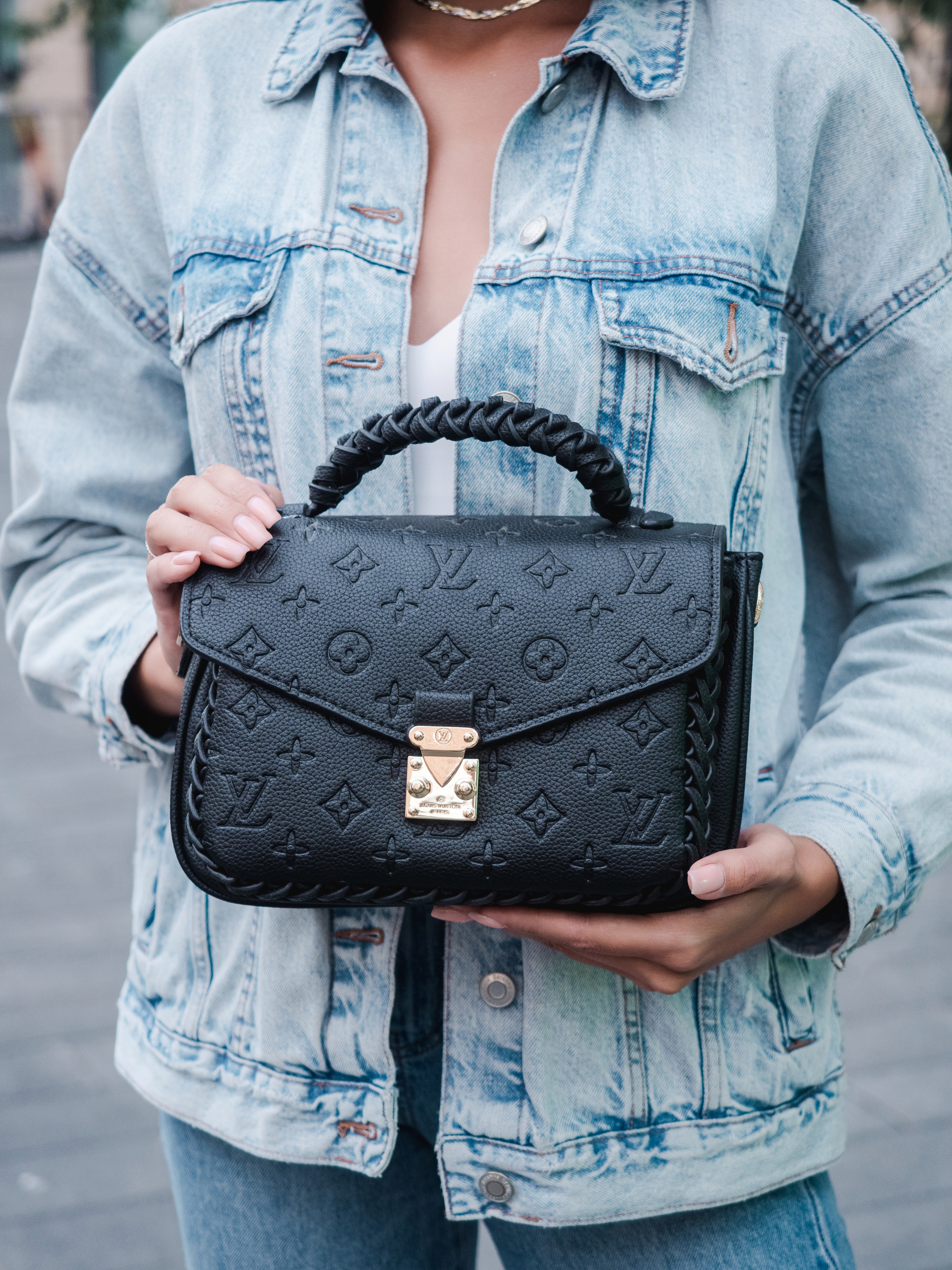 Маркет-плейсы — Bamong. Фотограф и видеограф Виктор Пати