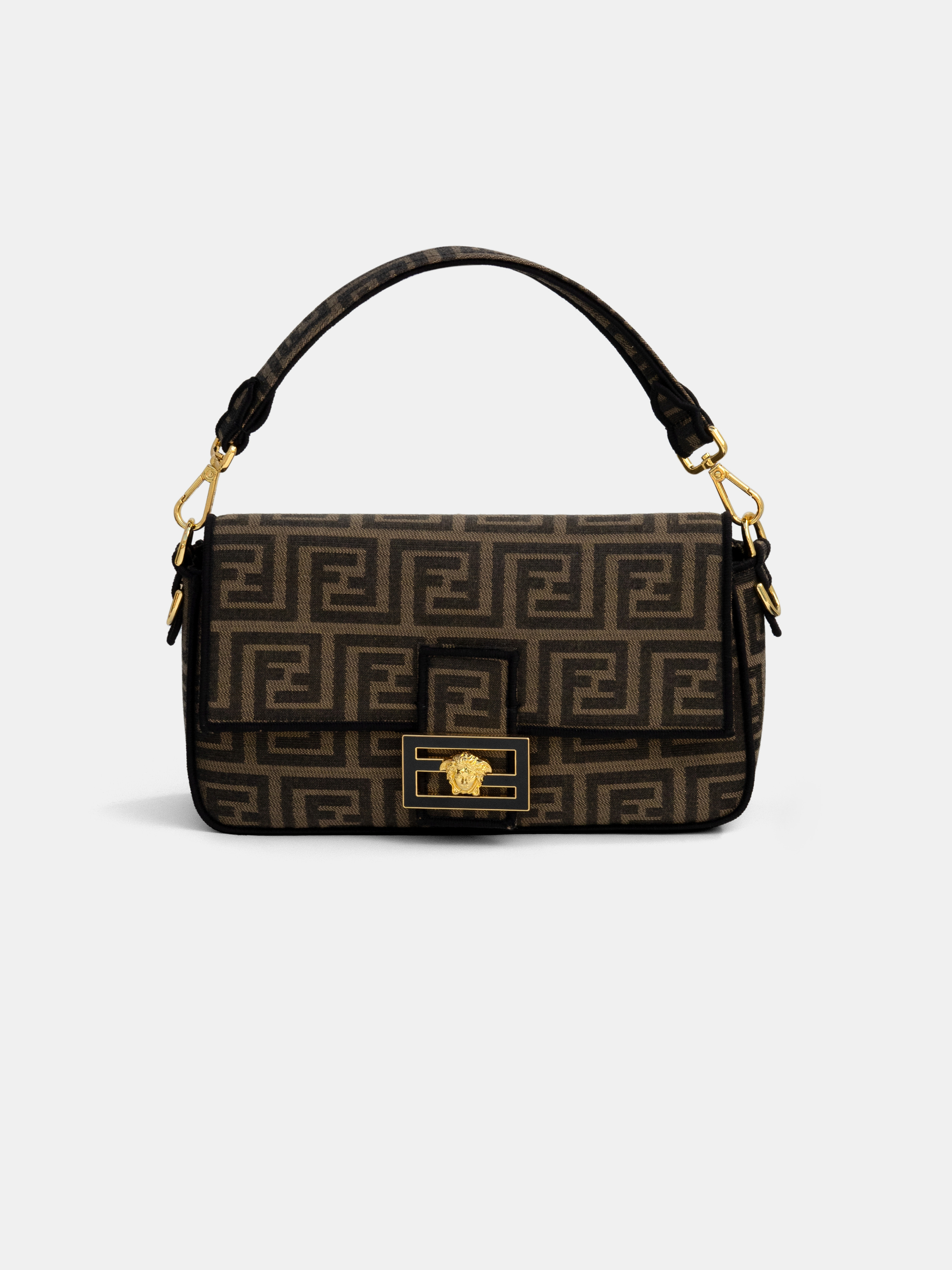 Каталог FENDI. Фотограф и видеограф Виктор Пати