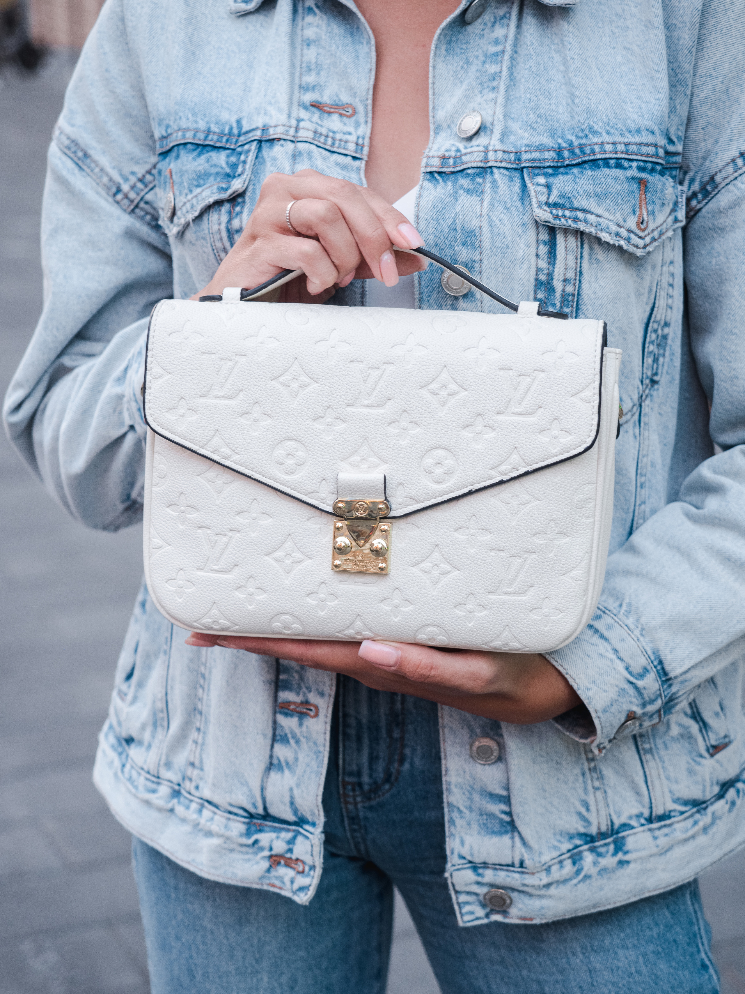 Маркет-плейсы — Bamong. Фотограф и видеограф Виктор Пати