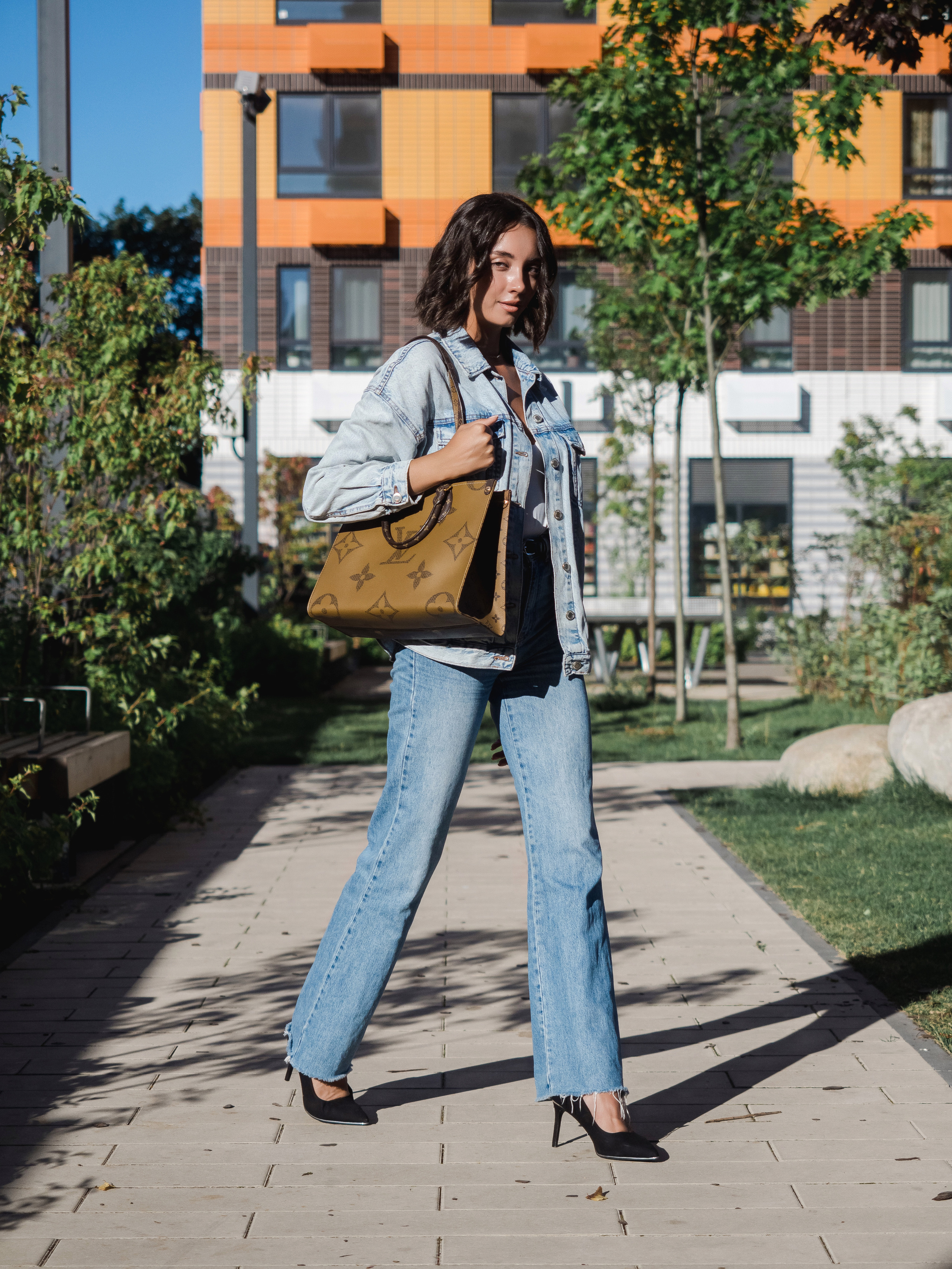 Маркет-плейсы — Bamong. Фотограф и видеограф Виктор Пати