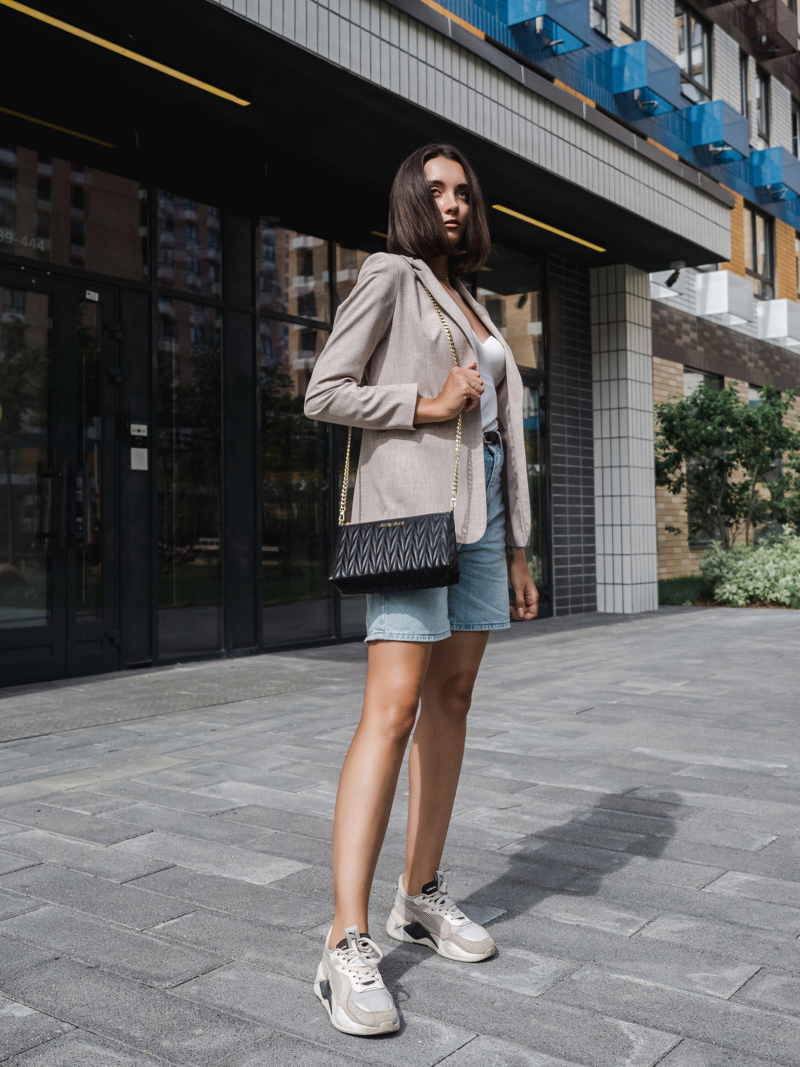 Маркет-плейсы — Bamong. Фотограф и видеограф Виктор Пати