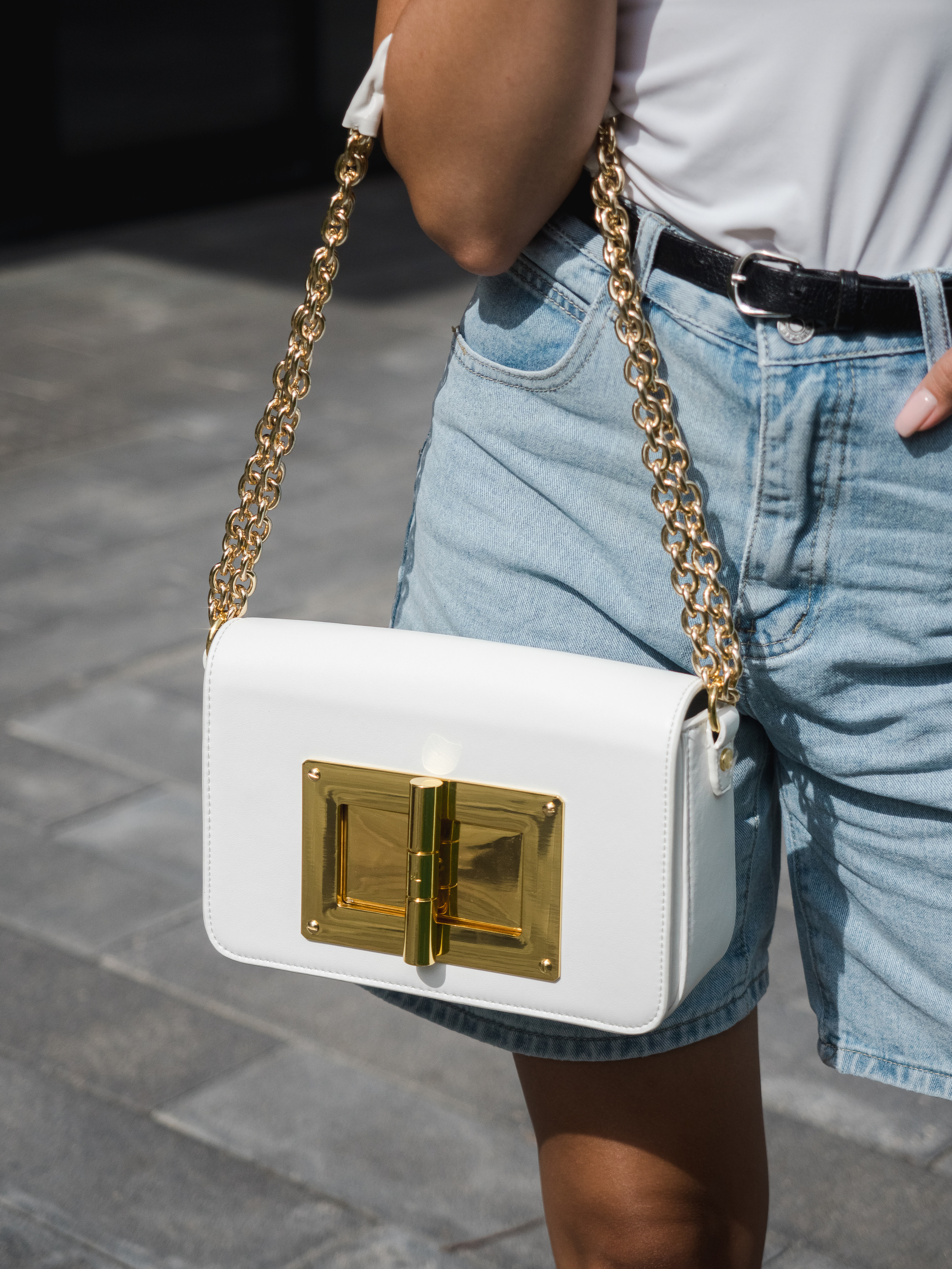 Маркет-плейсы — Bamong. Фотограф и видеограф Виктор Пати