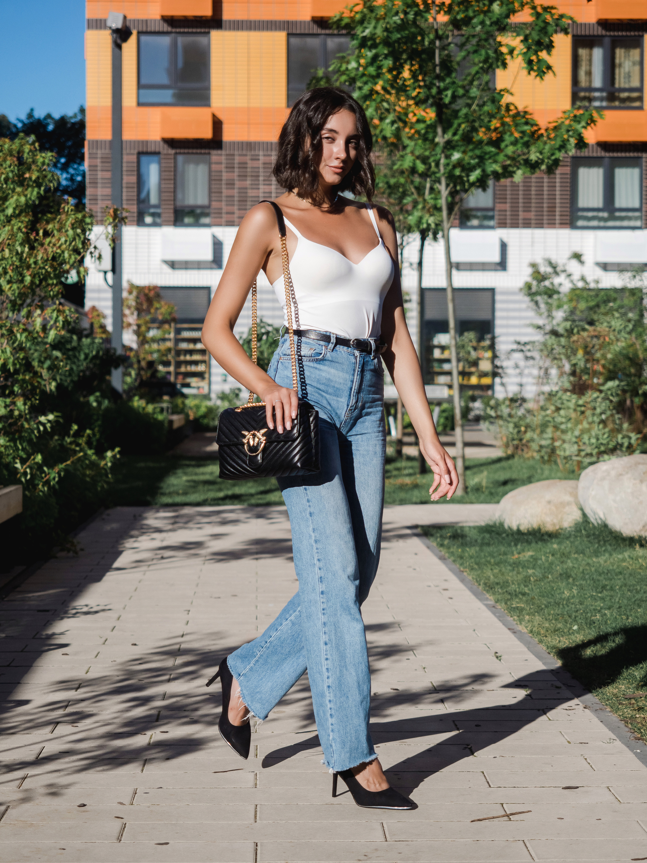 Маркет-плейсы — Bamong. Фотограф и видеограф Виктор Пати