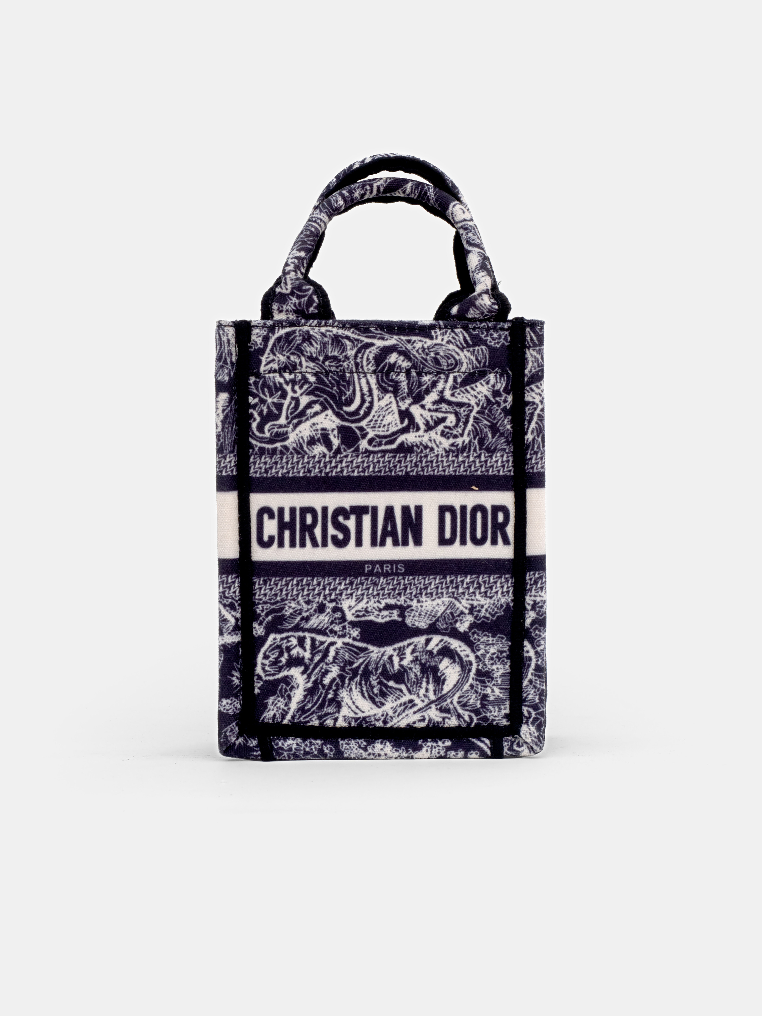 Каталог DIOR. Фотограф и видеограф Виктор Пати