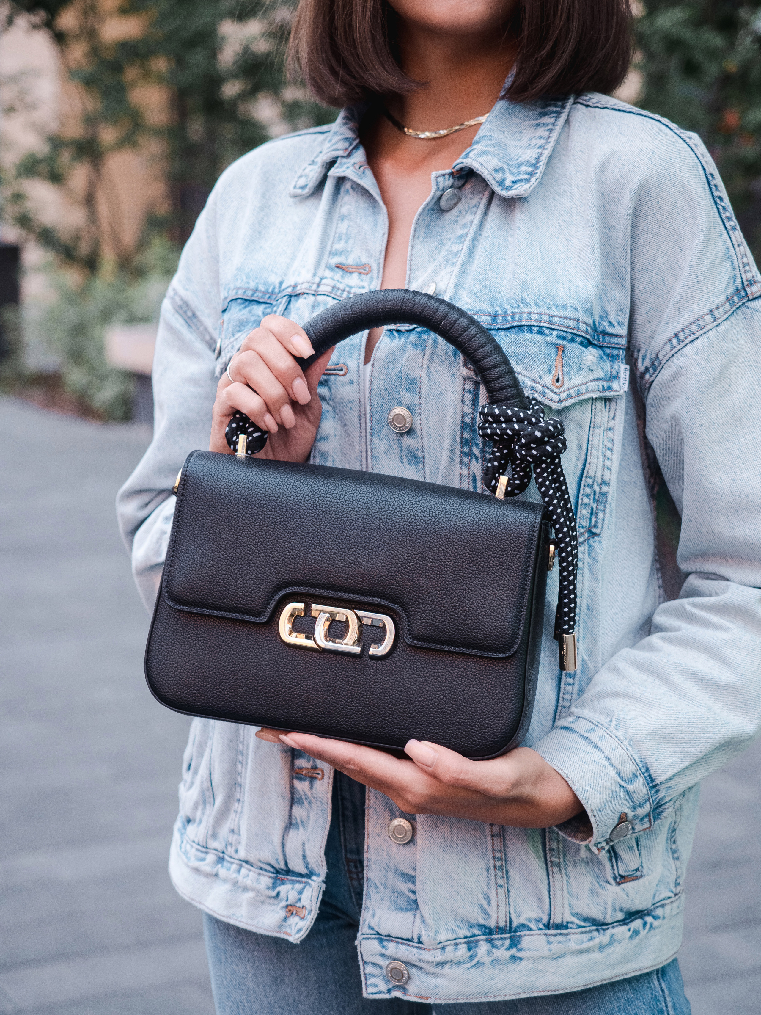 Маркет-плейсы — Bamong. Фотограф и видеограф Виктор Пати