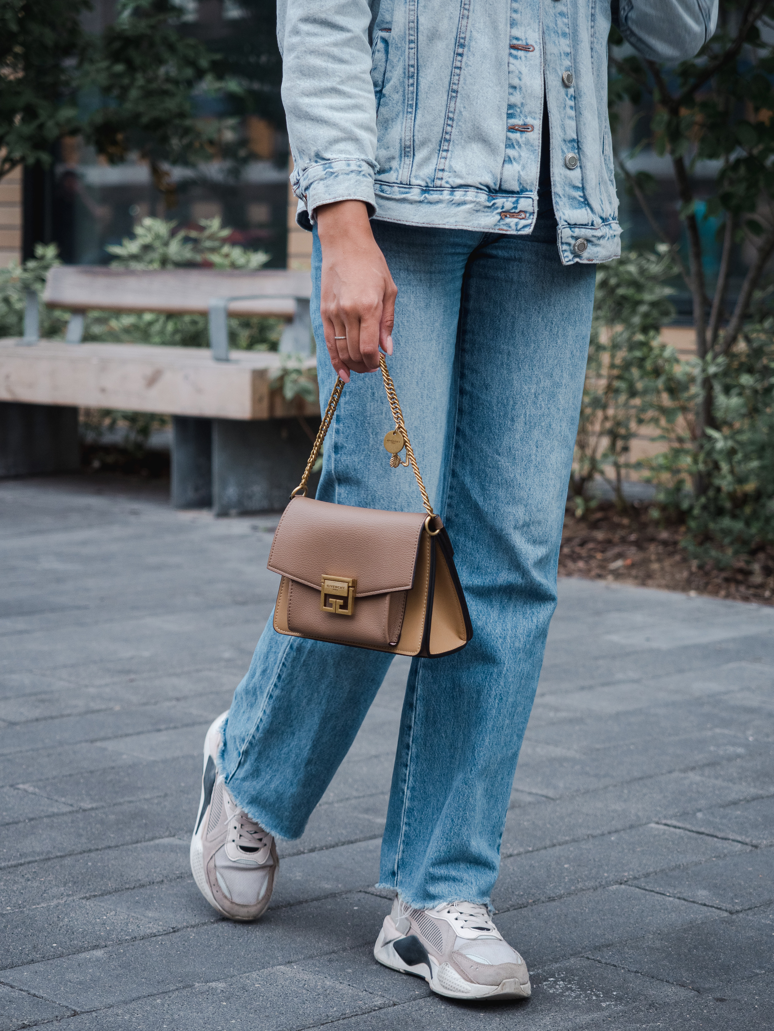 Маркет-плейсы — Bamong. Фотограф и видеограф Виктор Пати